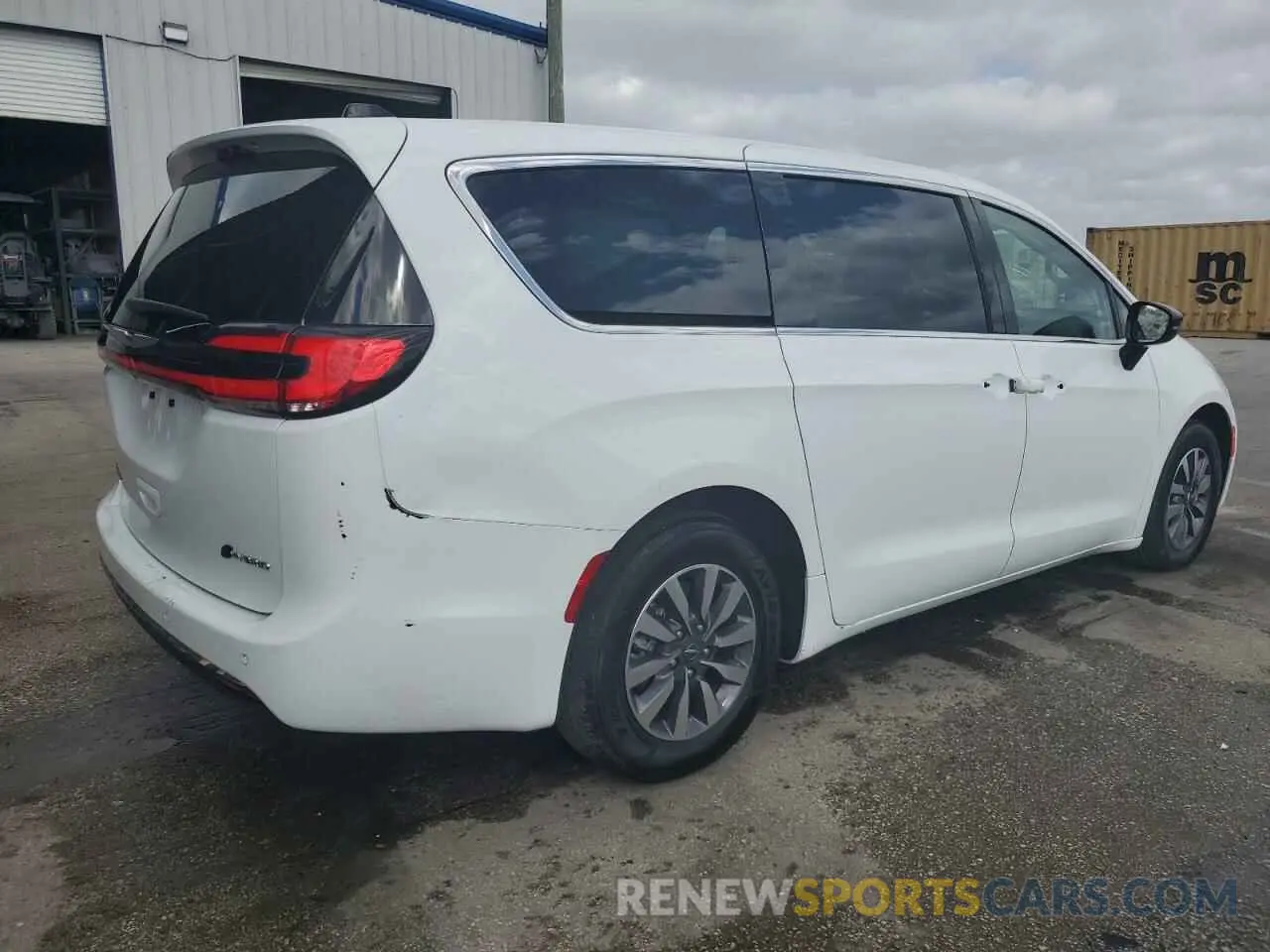 3 Фотография поврежденного автомобиля 2C4RC1S78RR117973 CHRYSLER PACIFICA 2024