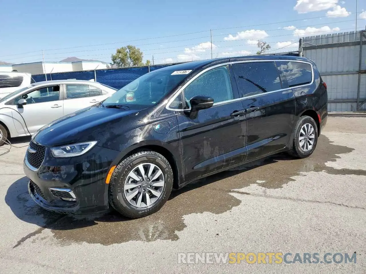 1 Photograph of a damaged car 2C4RC1S78RR144834 CHRYSLER PACIFICA 2024