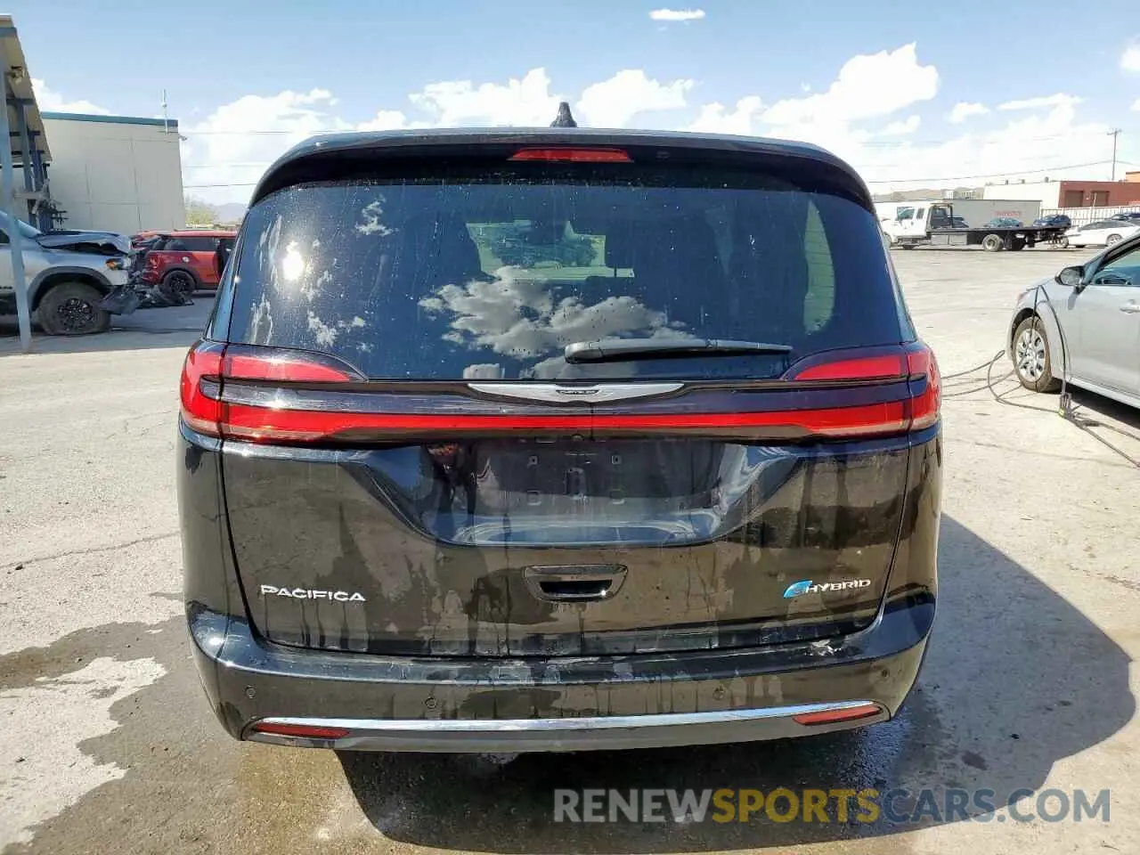 6 Photograph of a damaged car 2C4RC1S78RR144834 CHRYSLER PACIFICA 2024