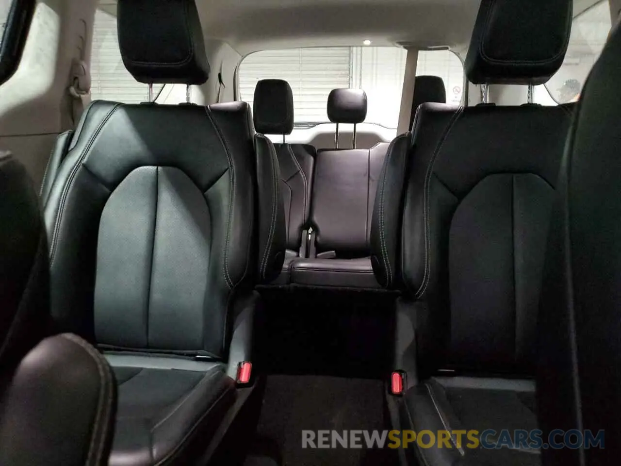 10 Фотография поврежденного автомобиля 2C4RC1S7XRR166687 CHRYSLER PACIFICA 2024