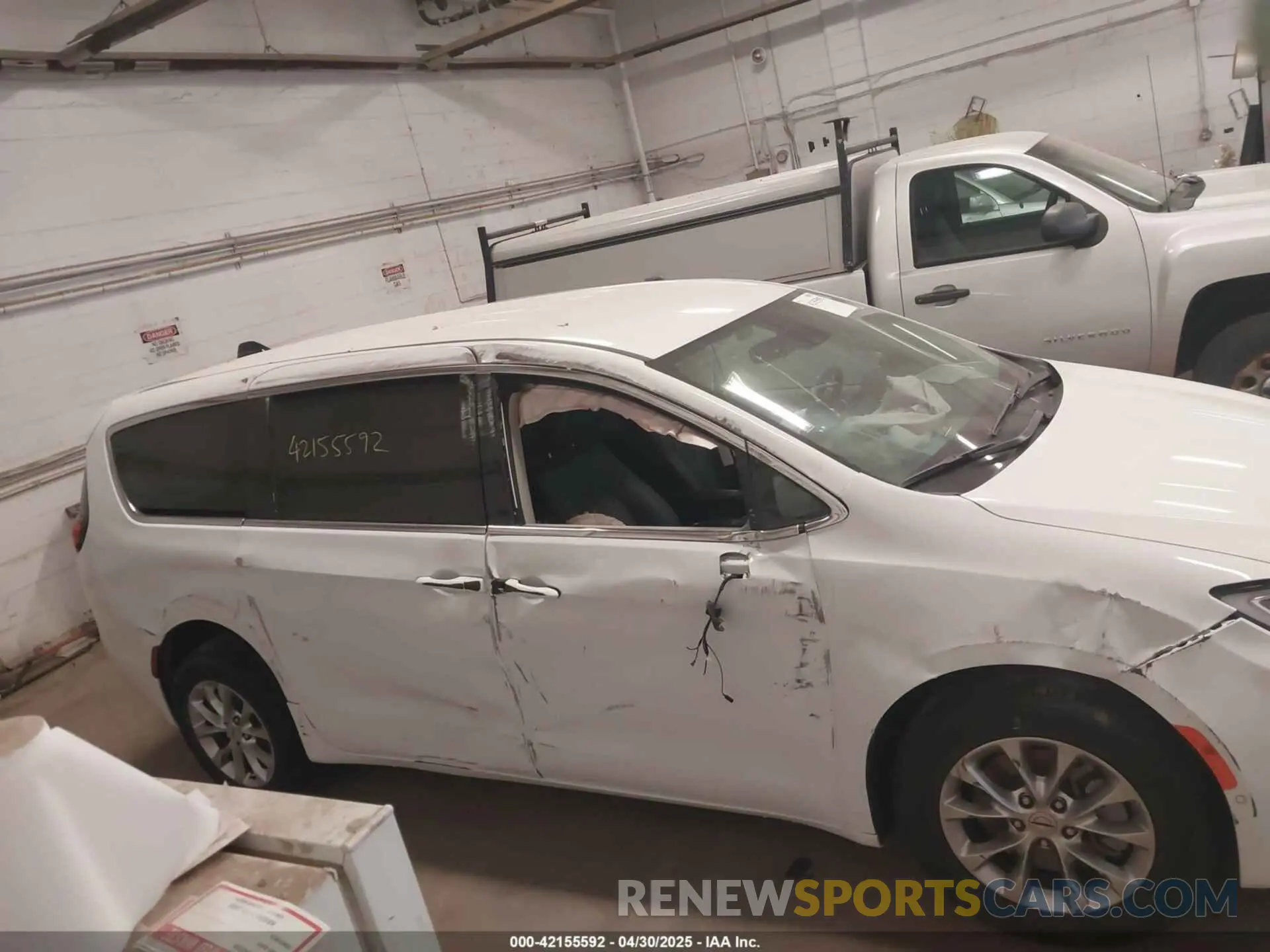 13 Photograph of a damaged car 2C4RC3BG7RR153925 CHRYSLER PACIFICA 2024