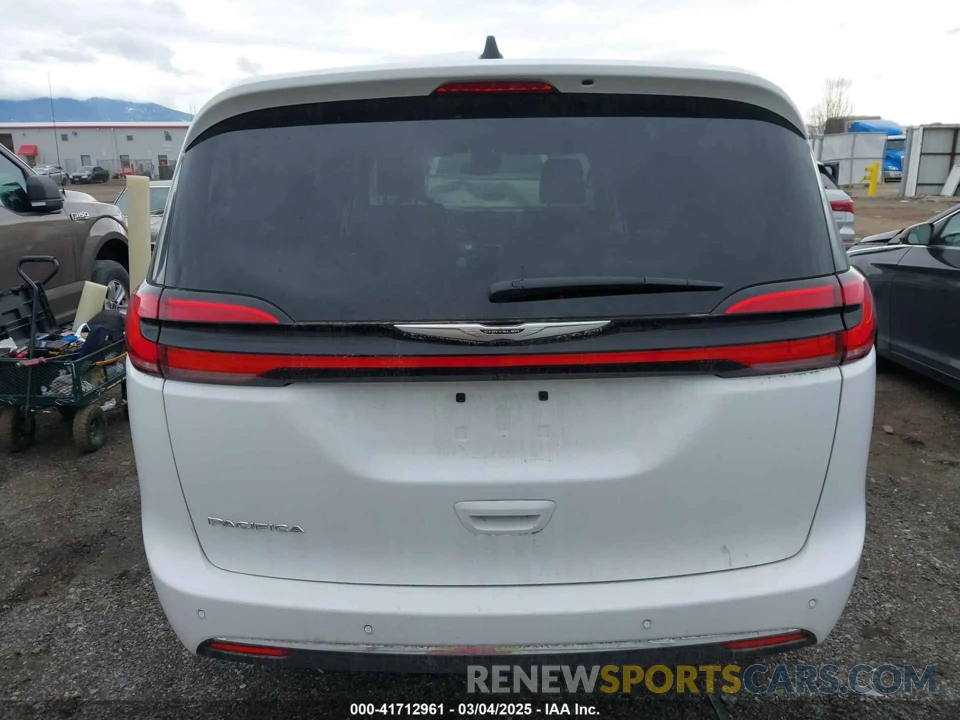 16 Photograph of a damaged car 2C4RC1BG0SR516589 CHRYSLER PACIFICA 2025