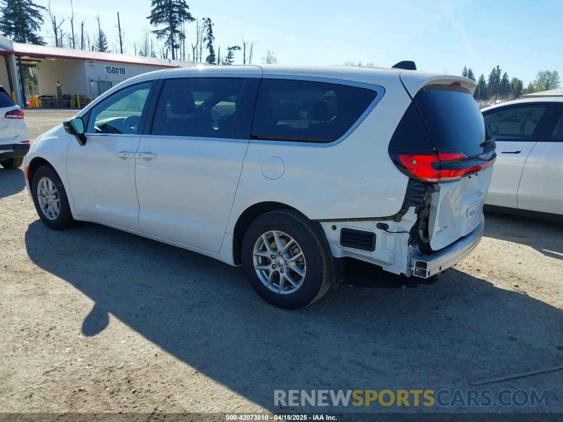 3 Фотография поврежденного автомобиля 2C4RC1BG3SR551272 CHRYSLER PACIFICA 2025