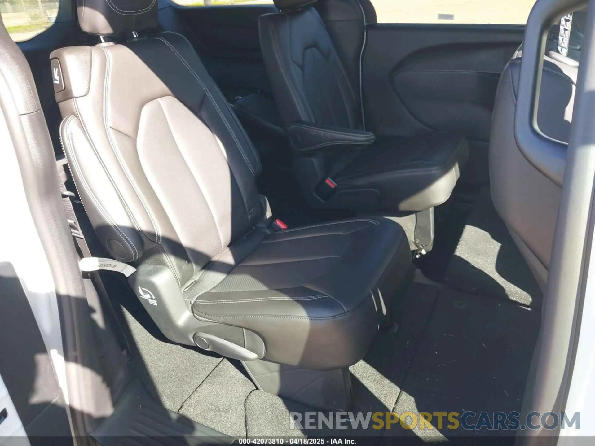 8 Фотография поврежденного автомобиля 2C4RC1BG3SR551272 CHRYSLER PACIFICA 2025