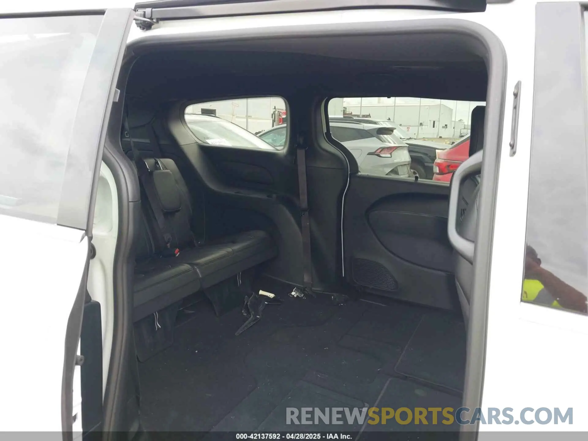 8 Фотография поврежденного автомобиля 2C4RC1BG7SR530912 CHRYSLER PACIFICA 2025