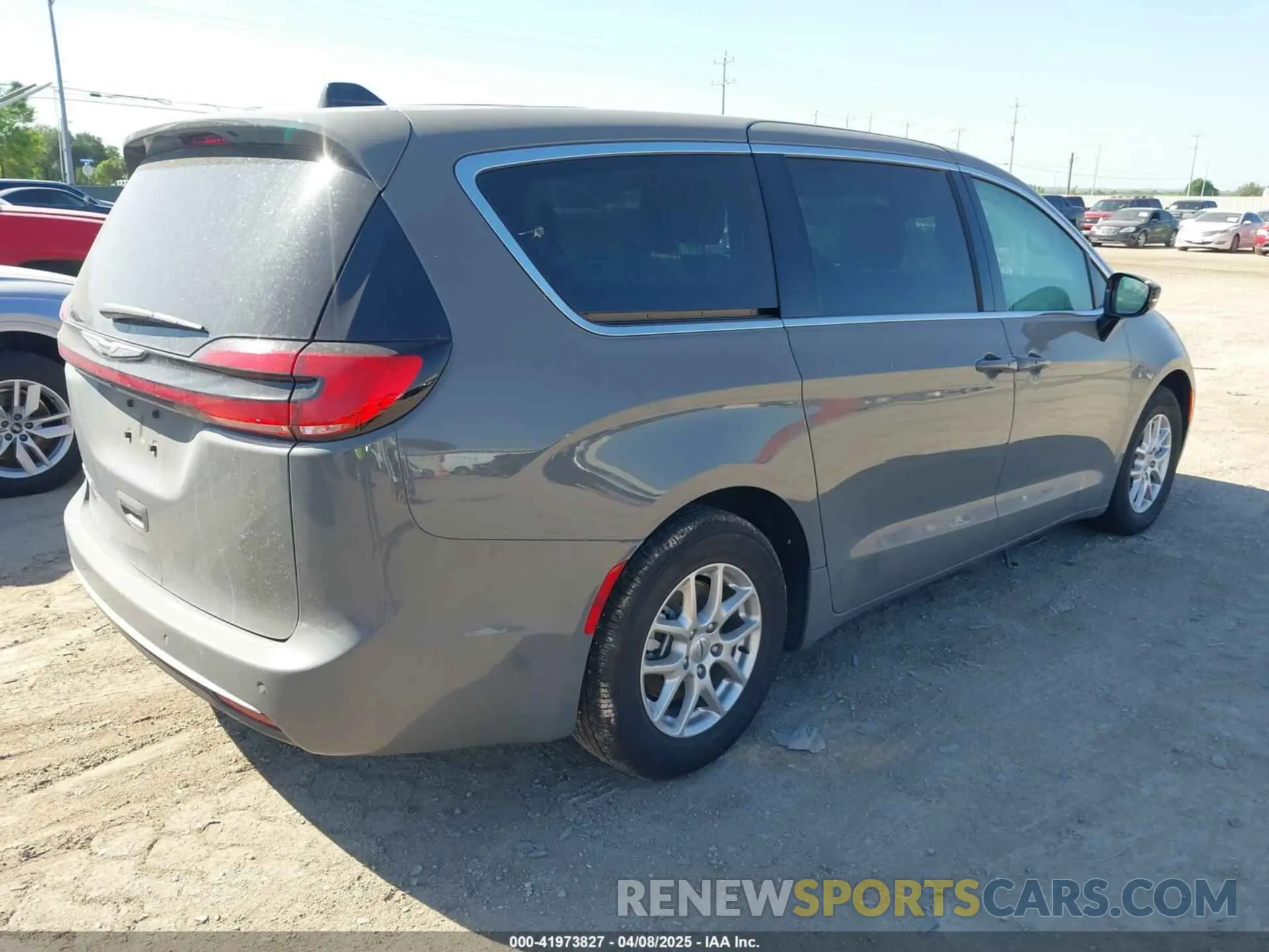 4 Фотография поврежденного автомобиля 2C4RC1BG8SR532653 CHRYSLER PACIFICA 2025