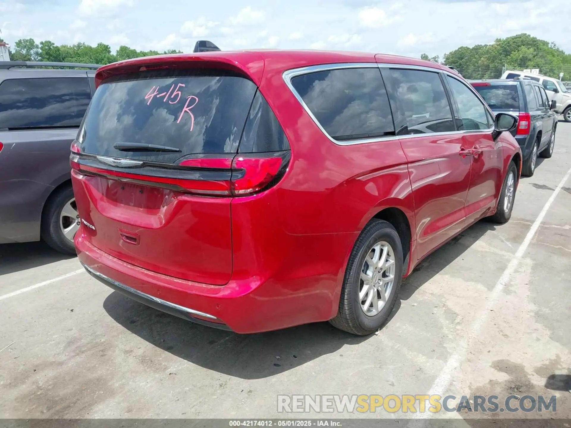 4 Фотография поврежденного автомобиля 2C4RC1BG9SR554080 CHRYSLER PACIFICA 2025