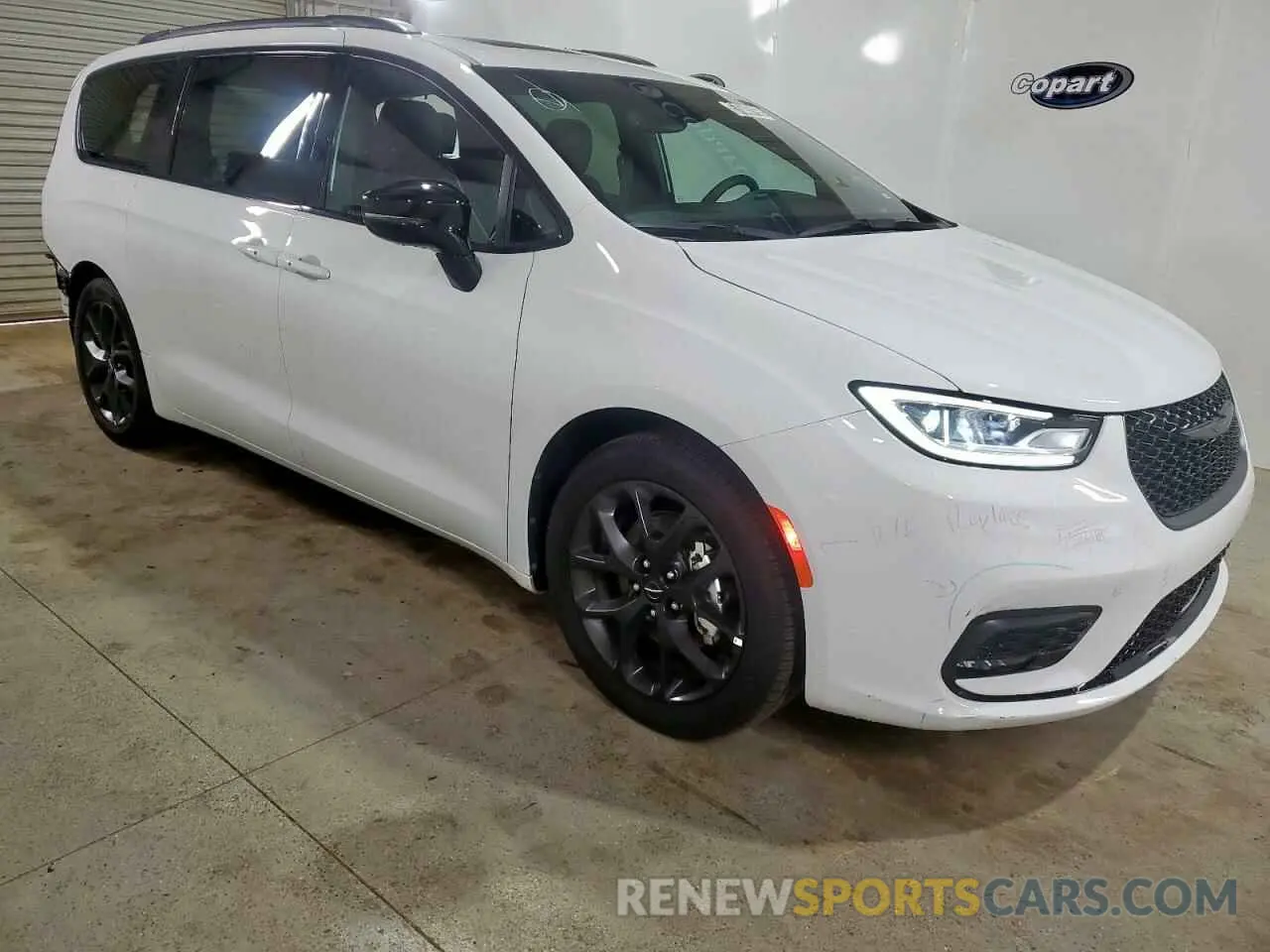 4 Photograph of a damaged car 2C4RC1GG0SR535135 CHRYSLER PACIFICA 2025