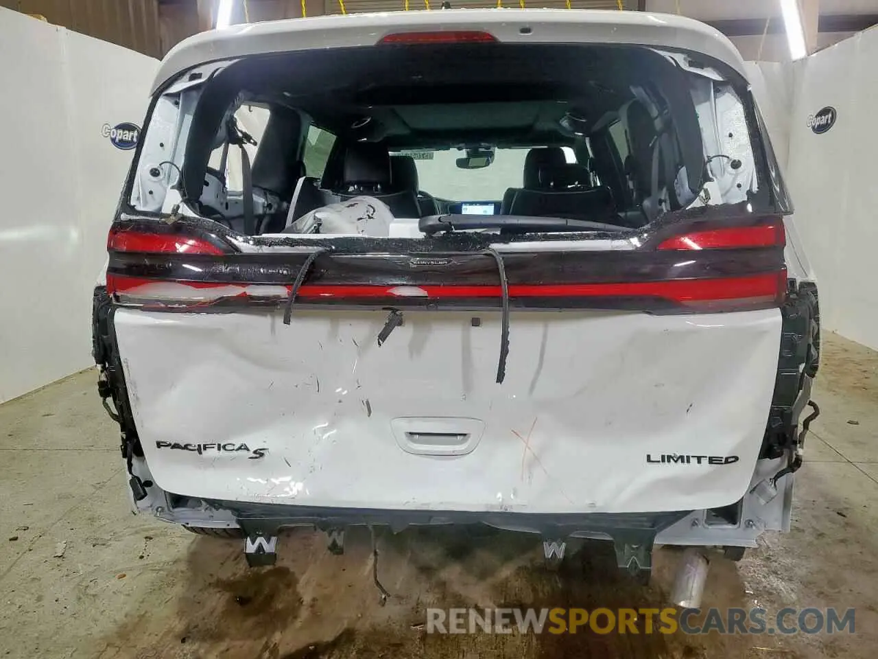 6 Photograph of a damaged car 2C4RC1GG0SR535135 CHRYSLER PACIFICA 2025
