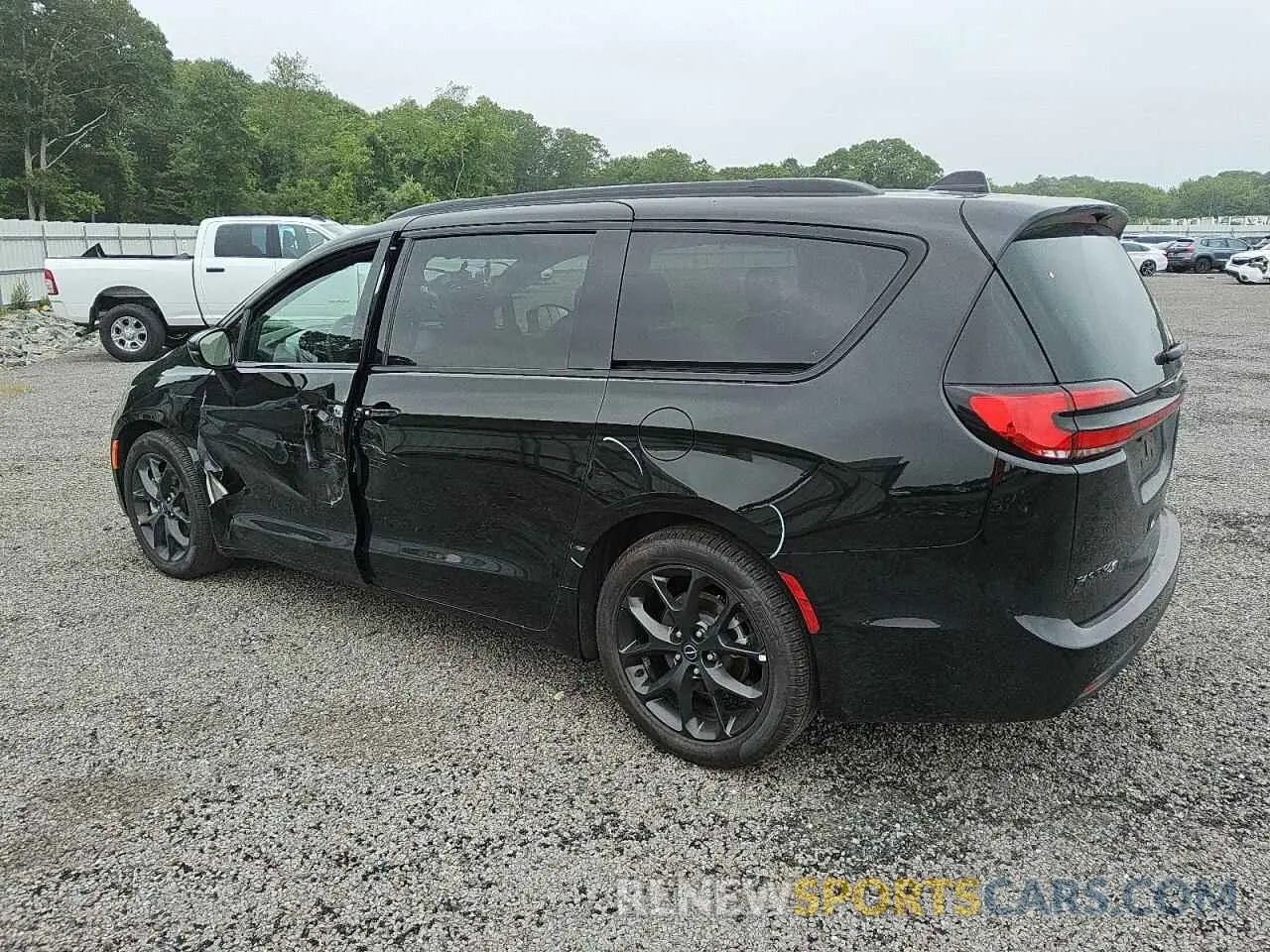 2 Photograph of a damaged car 2C4RC1GG2SR547710 CHRYSLER PACIFICA 2025