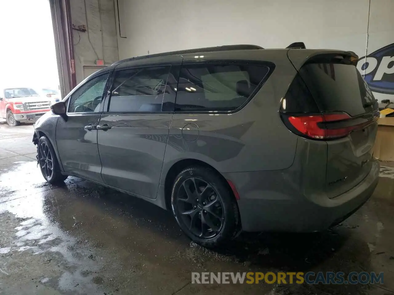 2 Фотография поврежденного автомобиля 2C4RC1GG3SR515011 CHRYSLER PACIFICA 2025