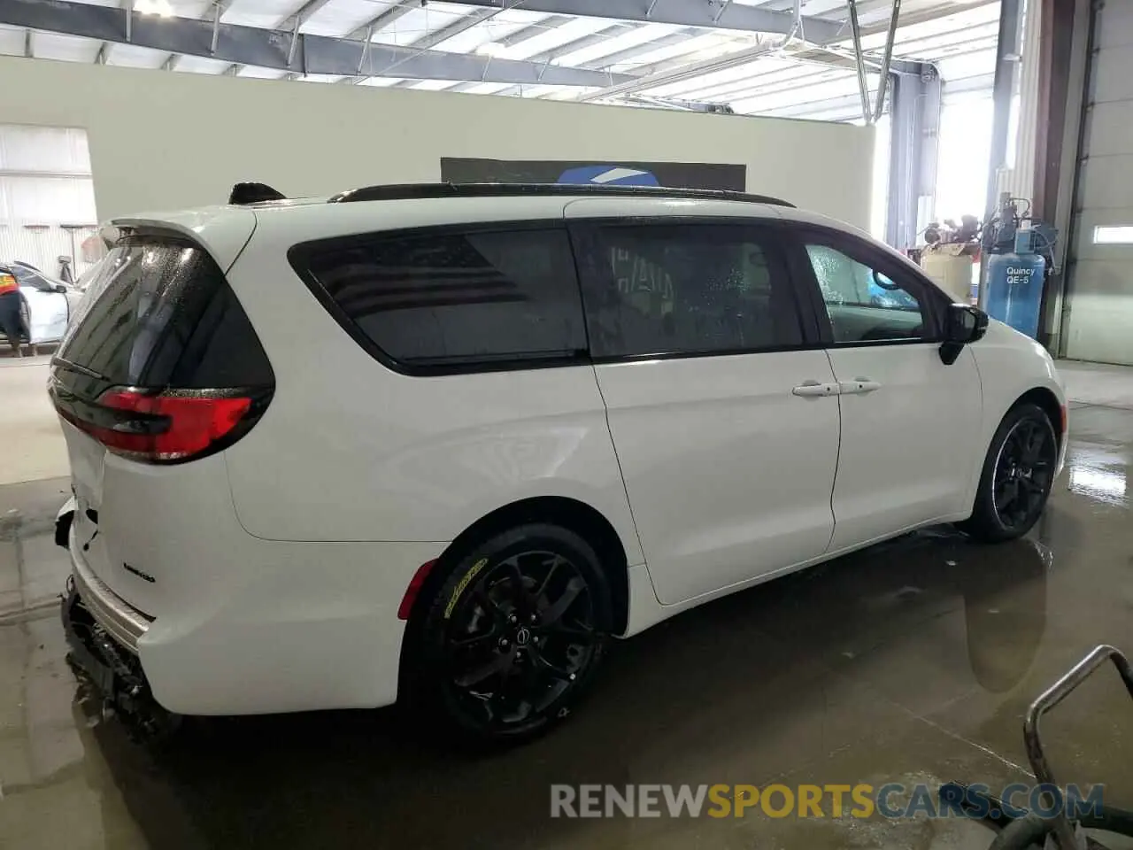3 Фотография поврежденного автомобиля 2C4RC1GG5SR548799 CHRYSLER PACIFICA 2025