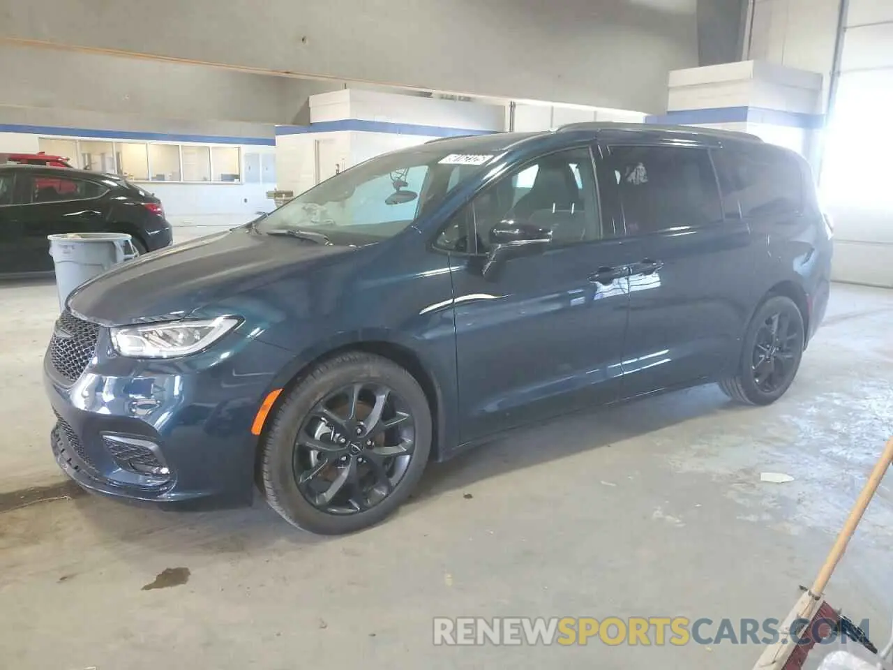 1 Photograph of a damaged car 2C4RC1GG9SR508113 CHRYSLER PACIFICA 2025