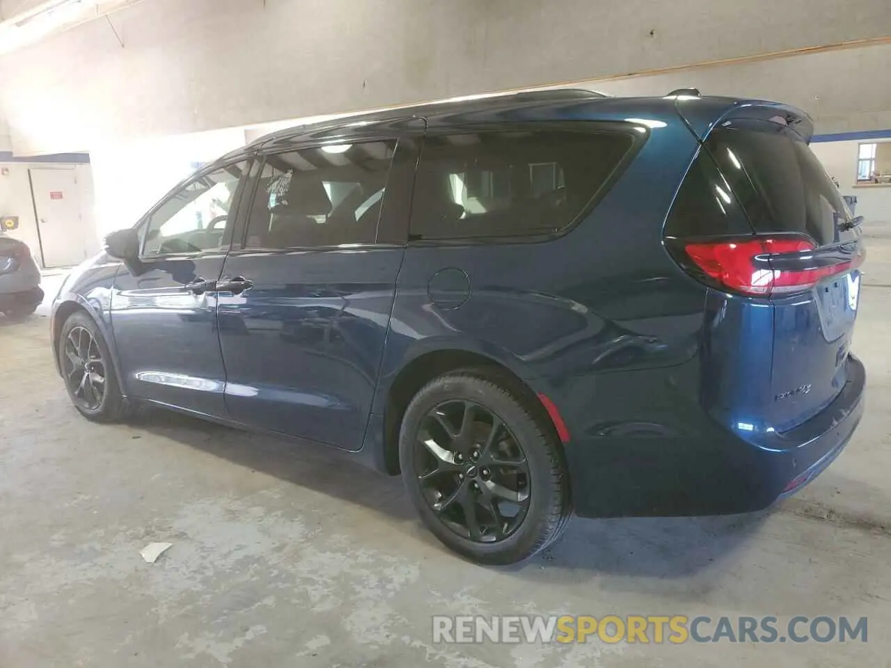 2 Photograph of a damaged car 2C4RC1GG9SR508113 CHRYSLER PACIFICA 2025