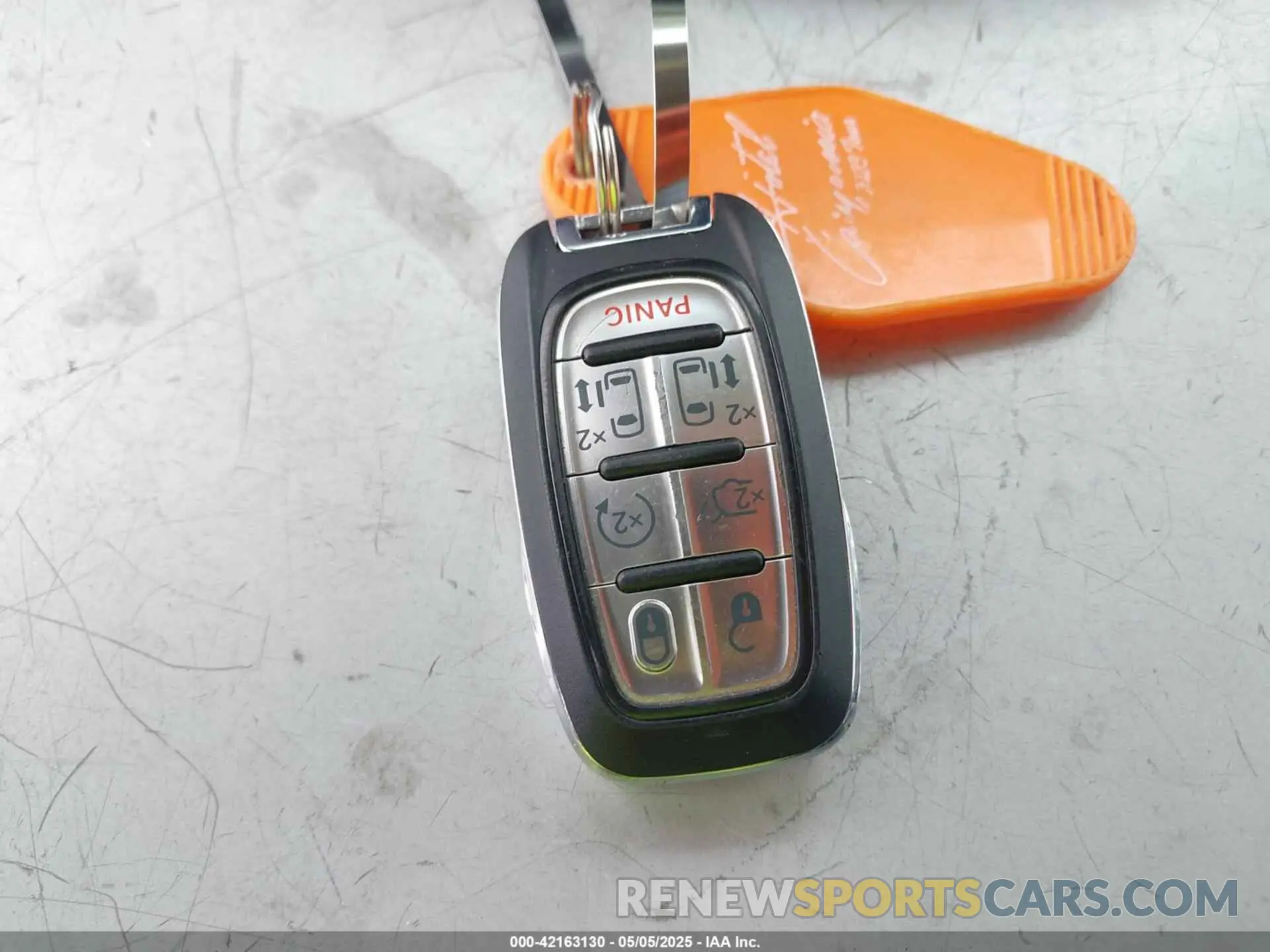 11 Photograph of a damaged car 2C4RC1N73KR668765 CHRYSLER PACIFICA HYBRID 2019