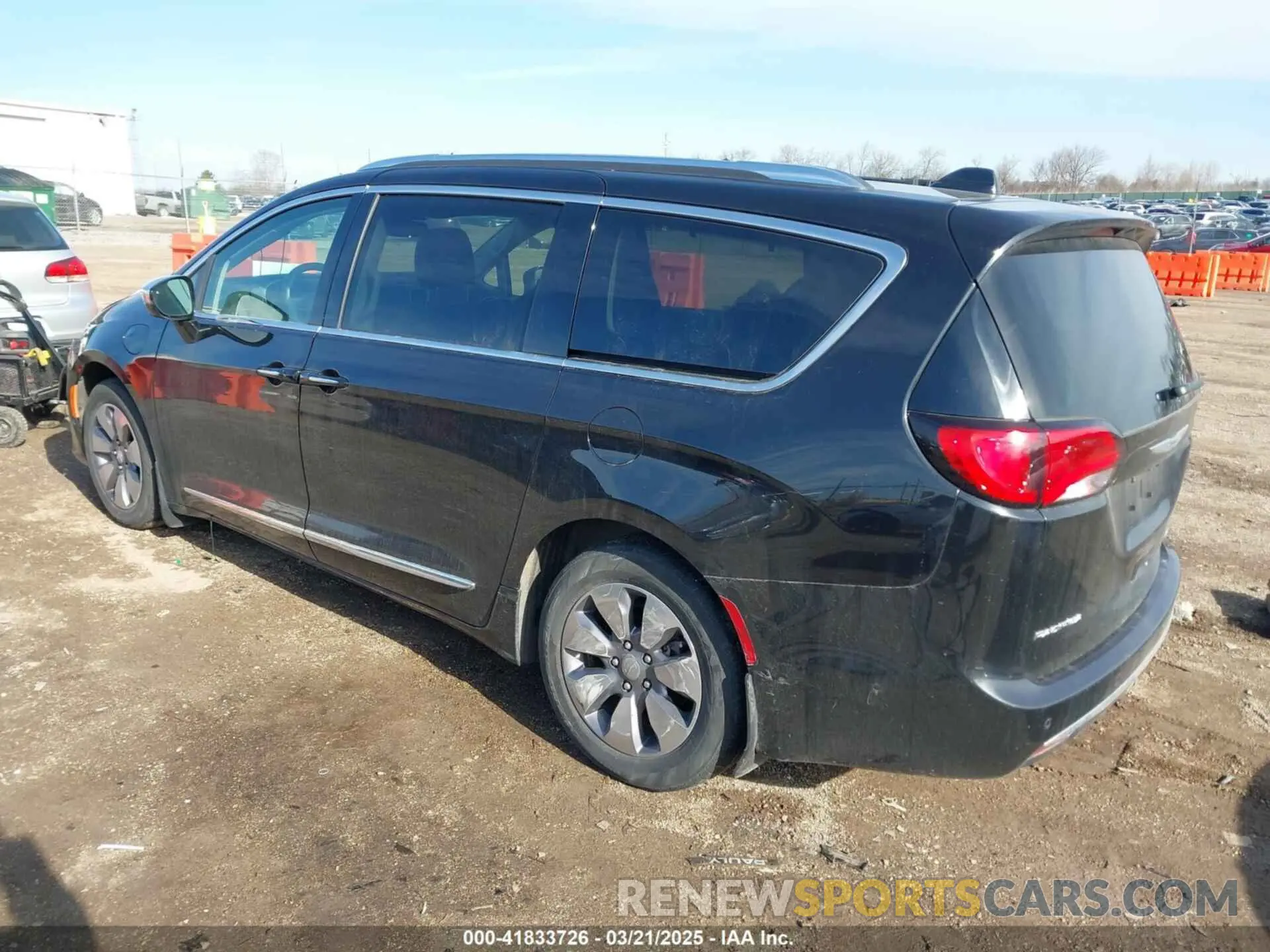 3 Photograph of a damaged car 2C4RC1N75KR500240 CHRYSLER PACIFICA HYBRID 2019