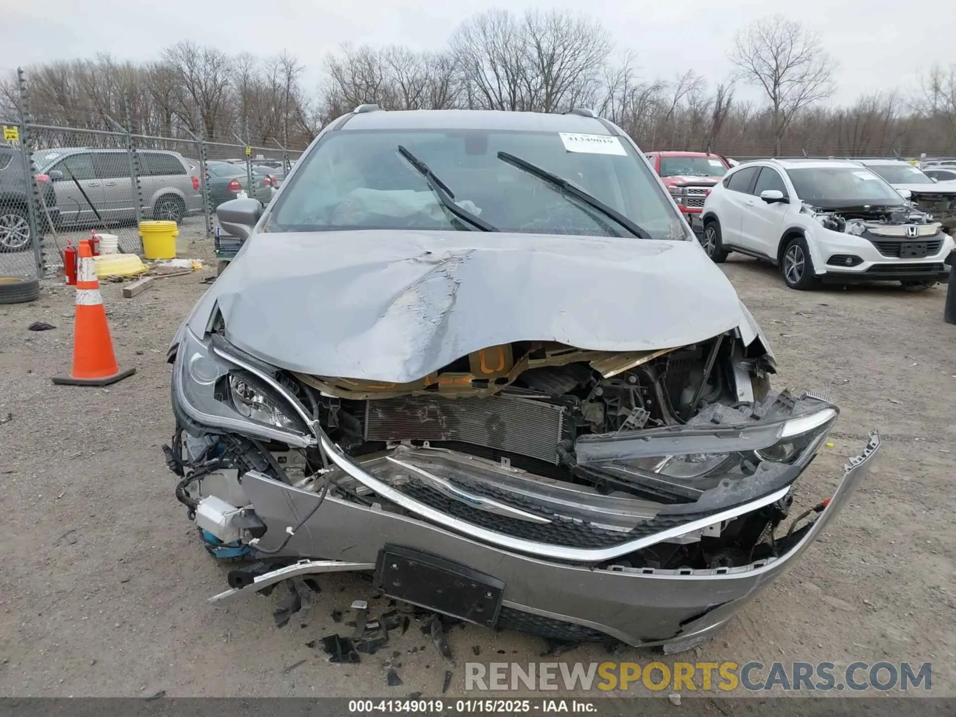 13 Фотография поврежденного автомобиля 2C4RC1L75LR217650 CHRYSLER PACIFICA HYBRID 2020