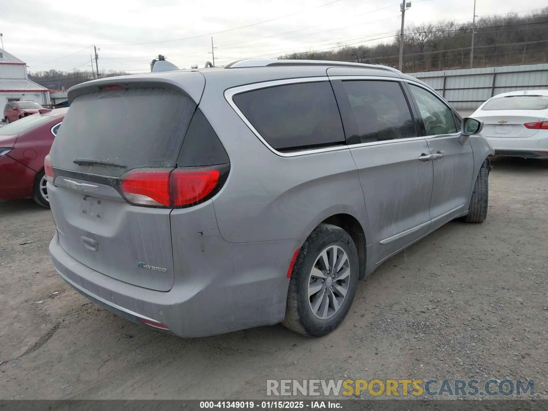 4 Фотография поврежденного автомобиля 2C4RC1L75LR217650 CHRYSLER PACIFICA HYBRID 2020