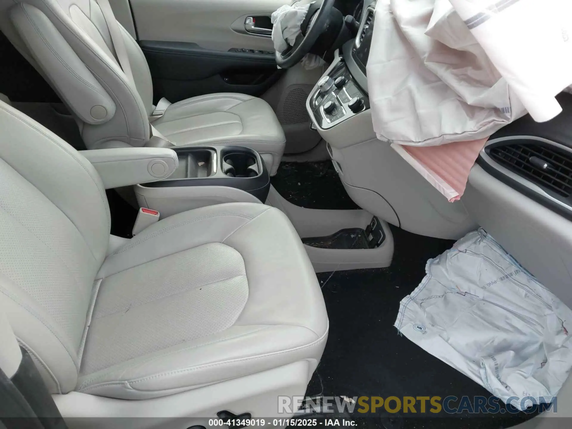 5 Фотография поврежденного автомобиля 2C4RC1L75LR217650 CHRYSLER PACIFICA HYBRID 2020