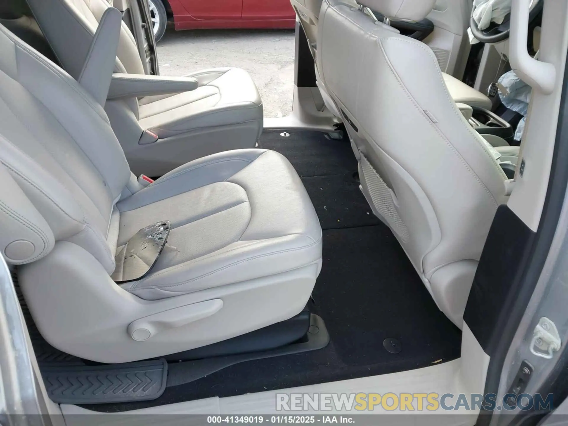 8 Фотография поврежденного автомобиля 2C4RC1L75LR217650 CHRYSLER PACIFICA HYBRID 2020