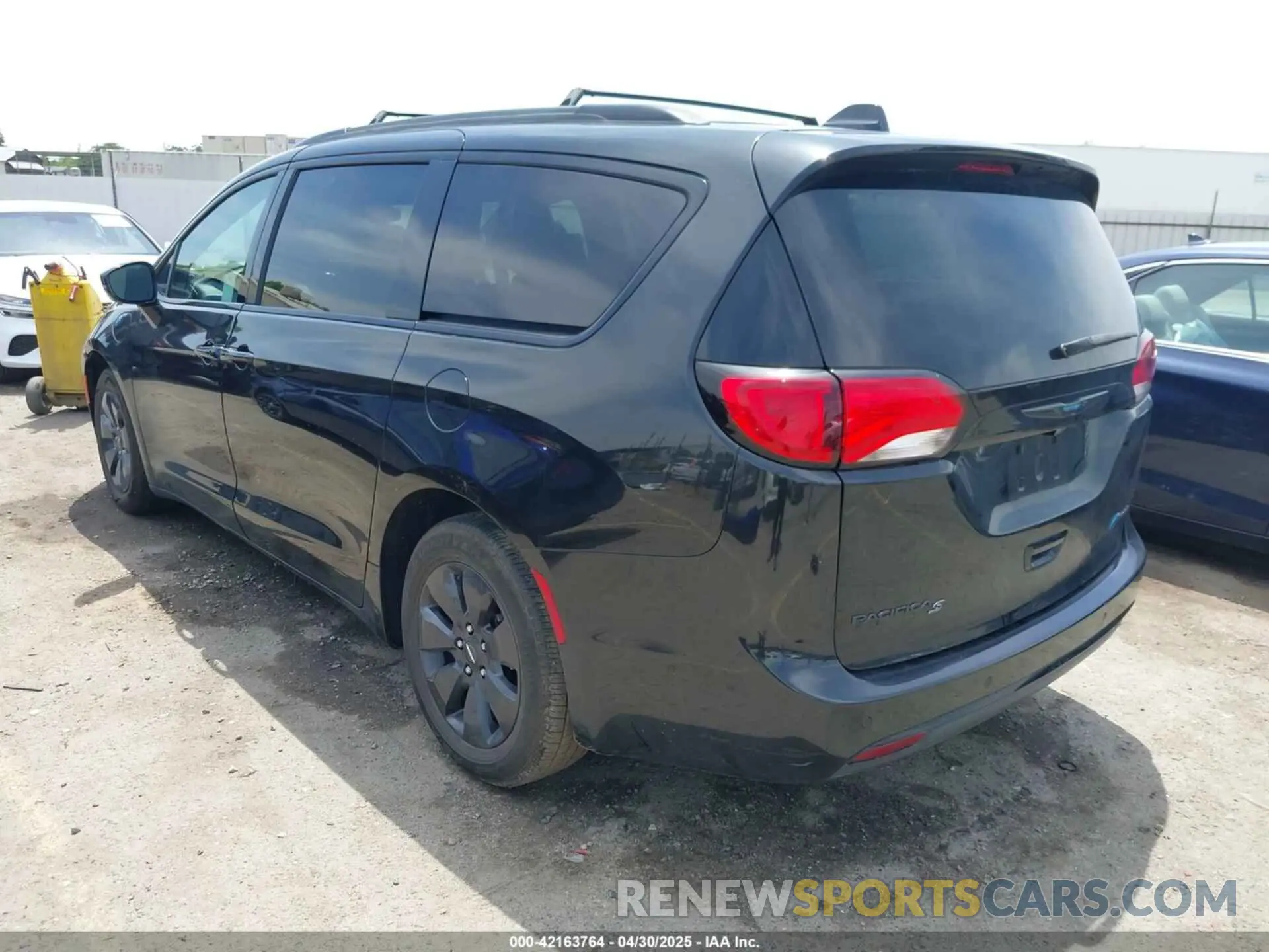 3 Фотография поврежденного автомобиля 2C4RC1N70LR199426 CHRYSLER PACIFICA HYBRID 2020