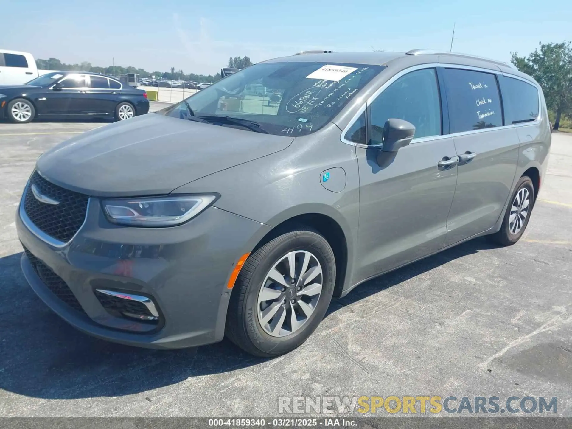 2 Photograph of a damaged car 2C4RC1L7XMR586201 CHRYSLER PACIFICA HYBRID 2021