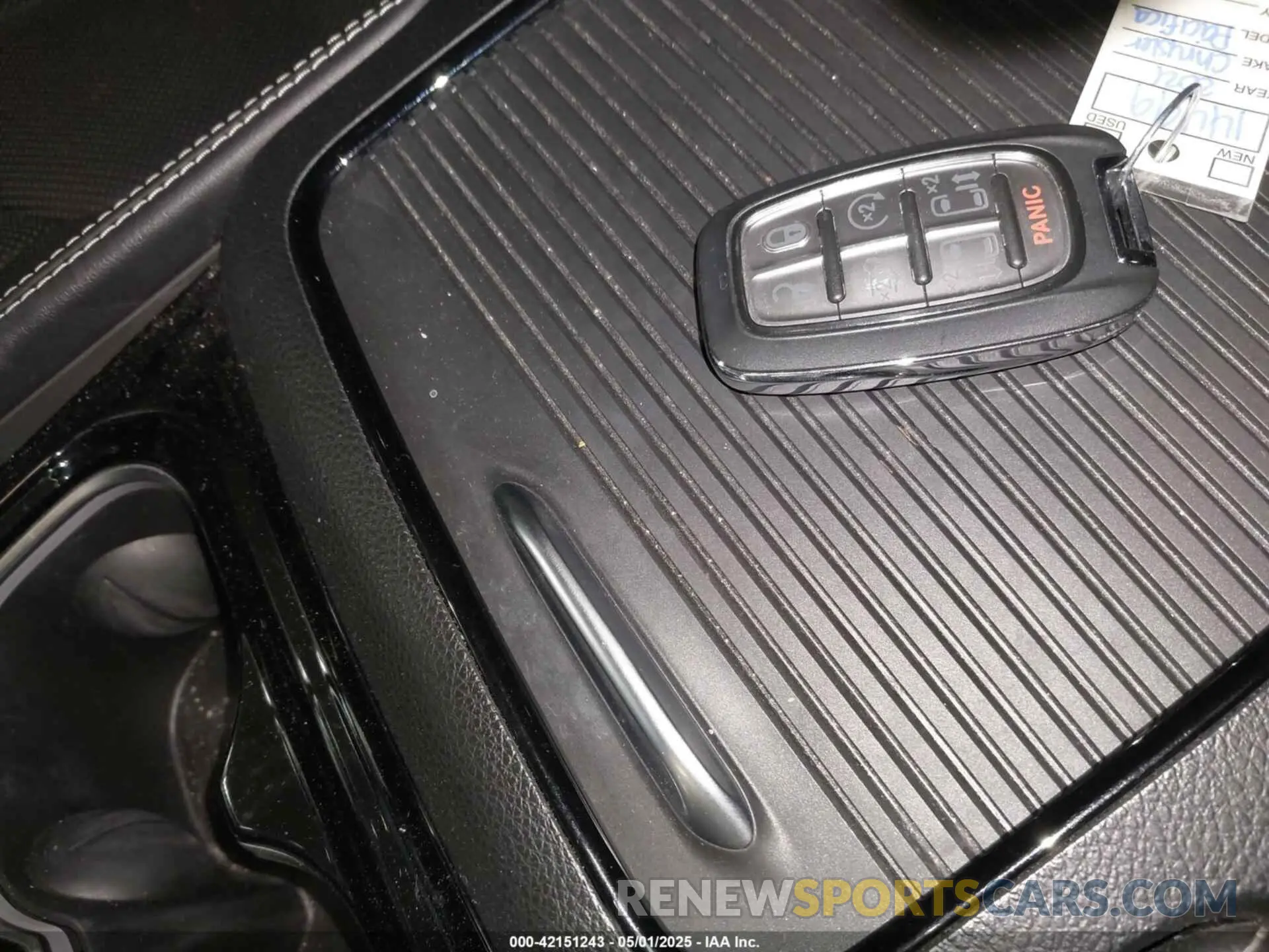 11 Photograph of a damaged car 2C4RC1S78MR521977 CHRYSLER PACIFICA HYBRID 2021