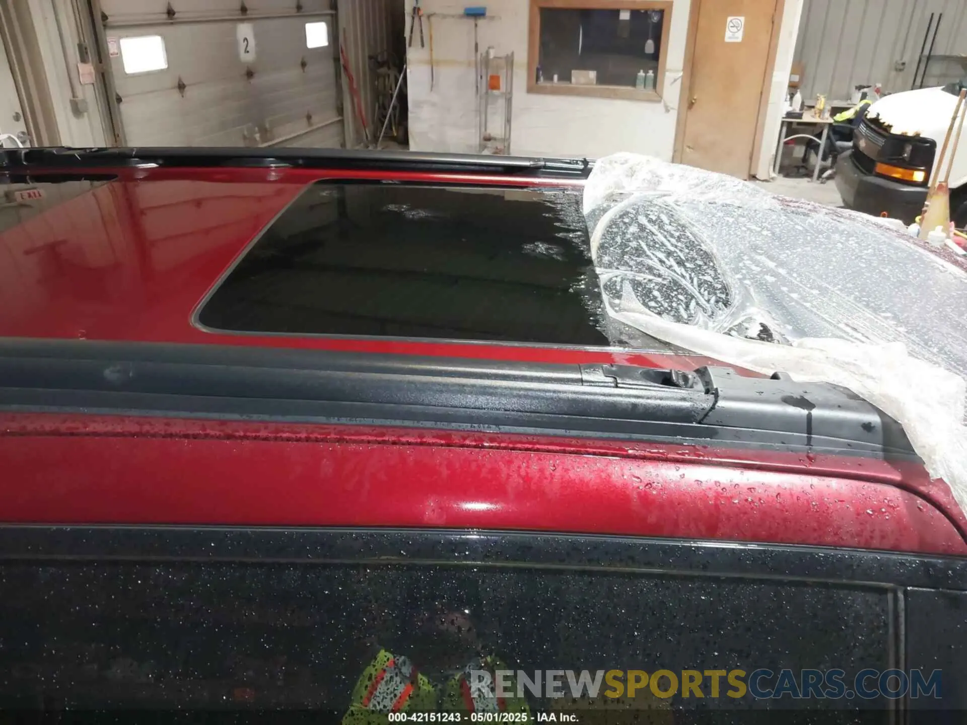 22 Photograph of a damaged car 2C4RC1S78MR521977 CHRYSLER PACIFICA HYBRID 2021