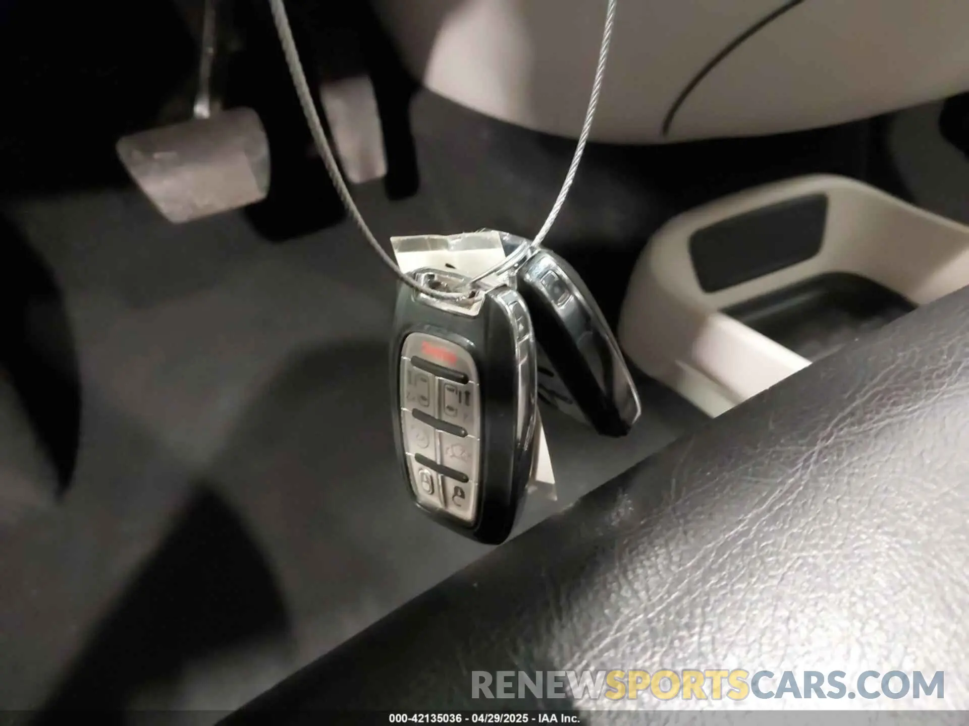 11 Photograph of a damaged car 2C4RC1L75NR161003 CHRYSLER PACIFICA HYBRID 2022