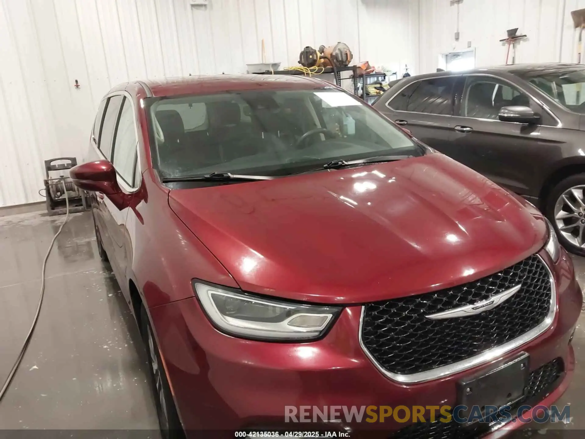 6 Photograph of a damaged car 2C4RC1L75NR161003 CHRYSLER PACIFICA HYBRID 2022