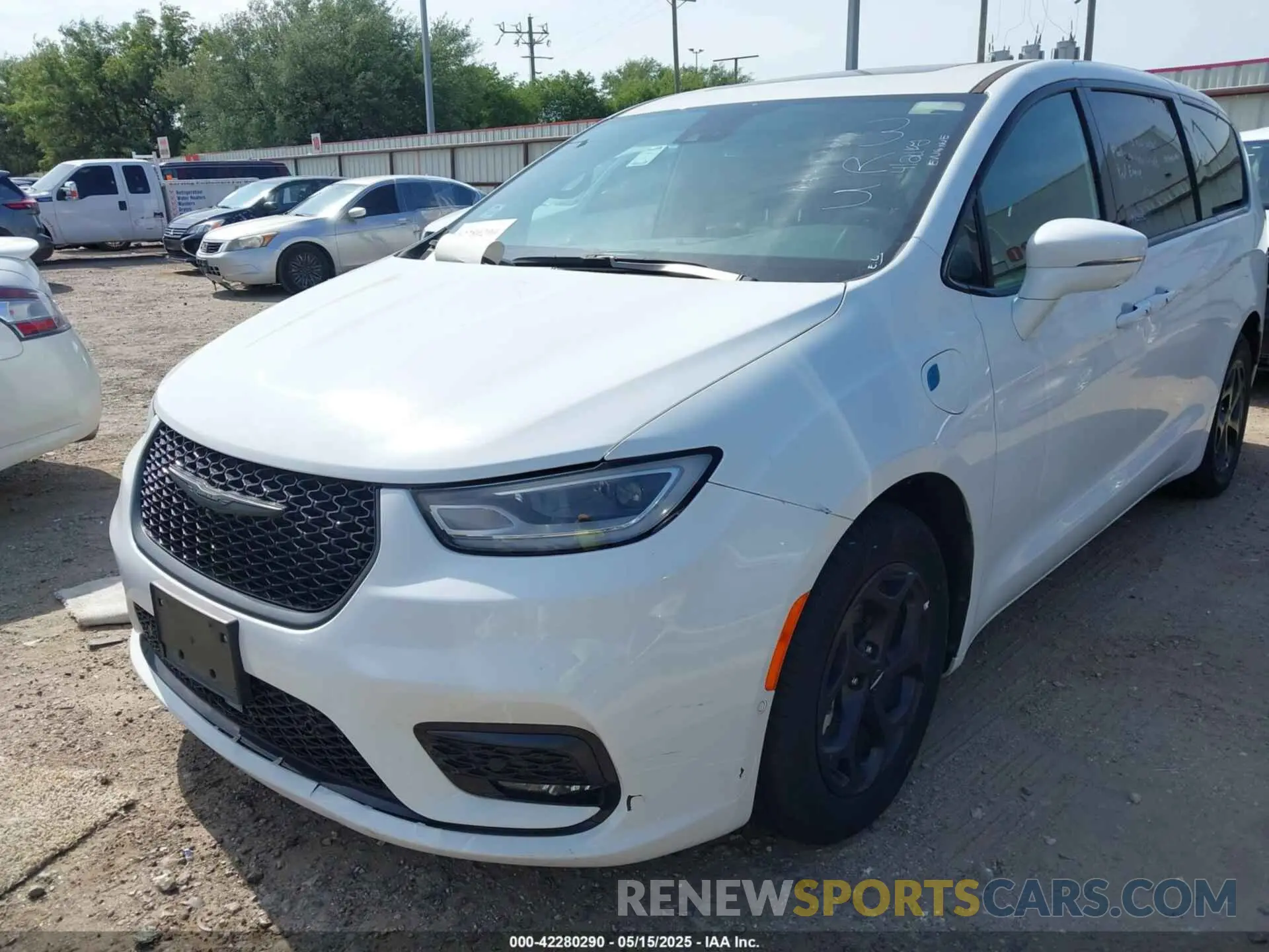 6 Photograph of a damaged car 2C4RC1S74NR179980 CHRYSLER PACIFICA HYBRID 2022