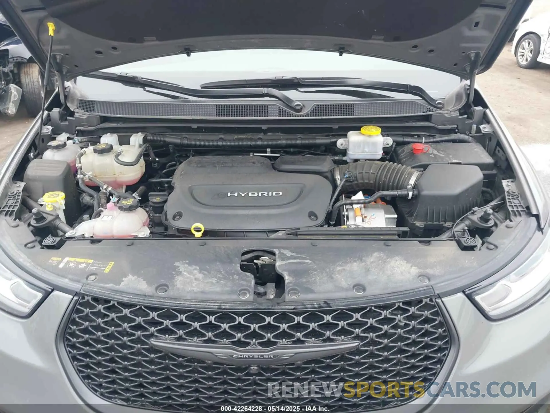 10 Photograph of a damaged car 2C4RC1S74NR212475 CHRYSLER PACIFICA HYBRID 2022