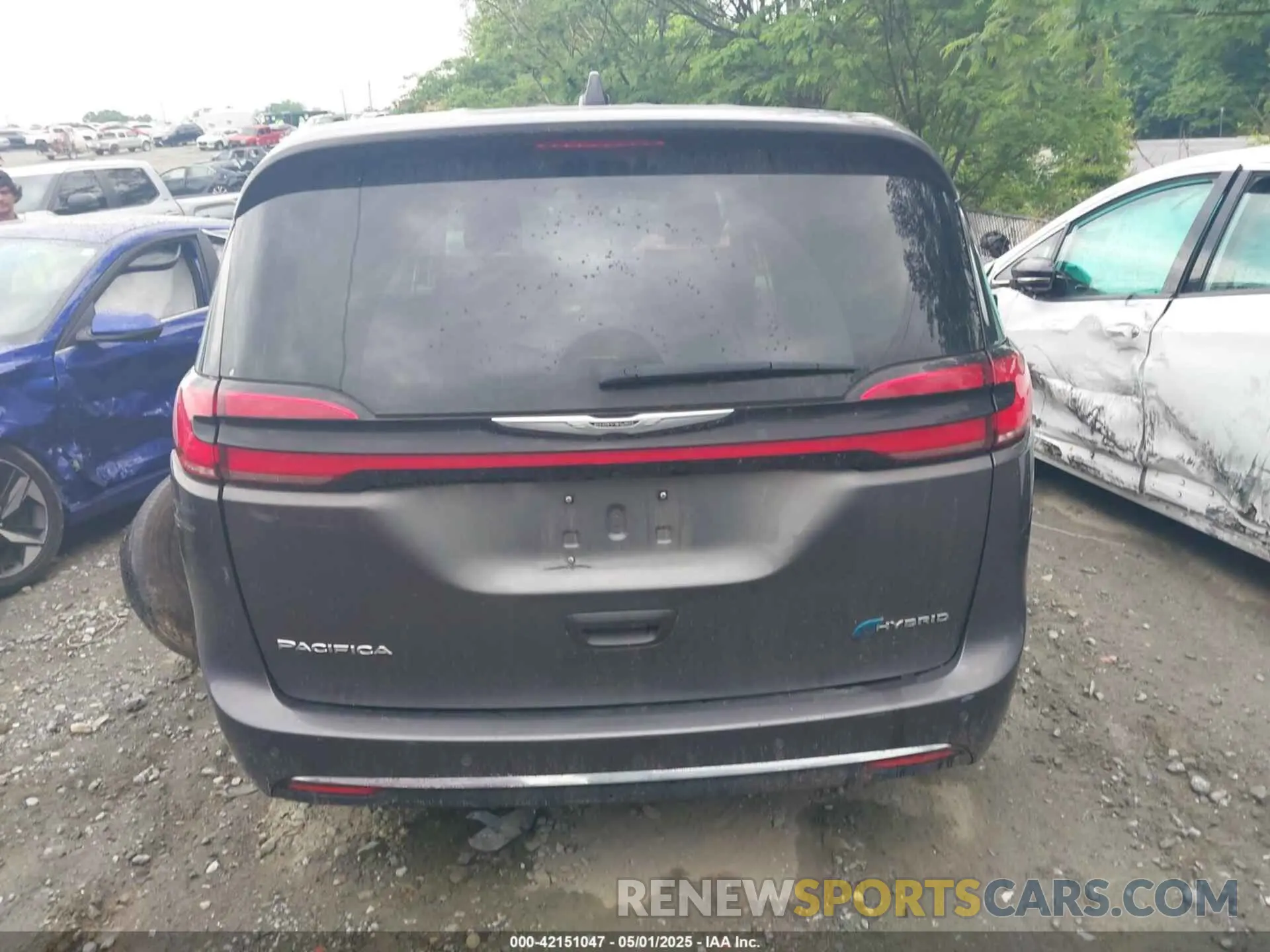 15 Photograph of a damaged car 2C4RC1L72PR540902 CHRYSLER PACIFICA HYBRID 2023