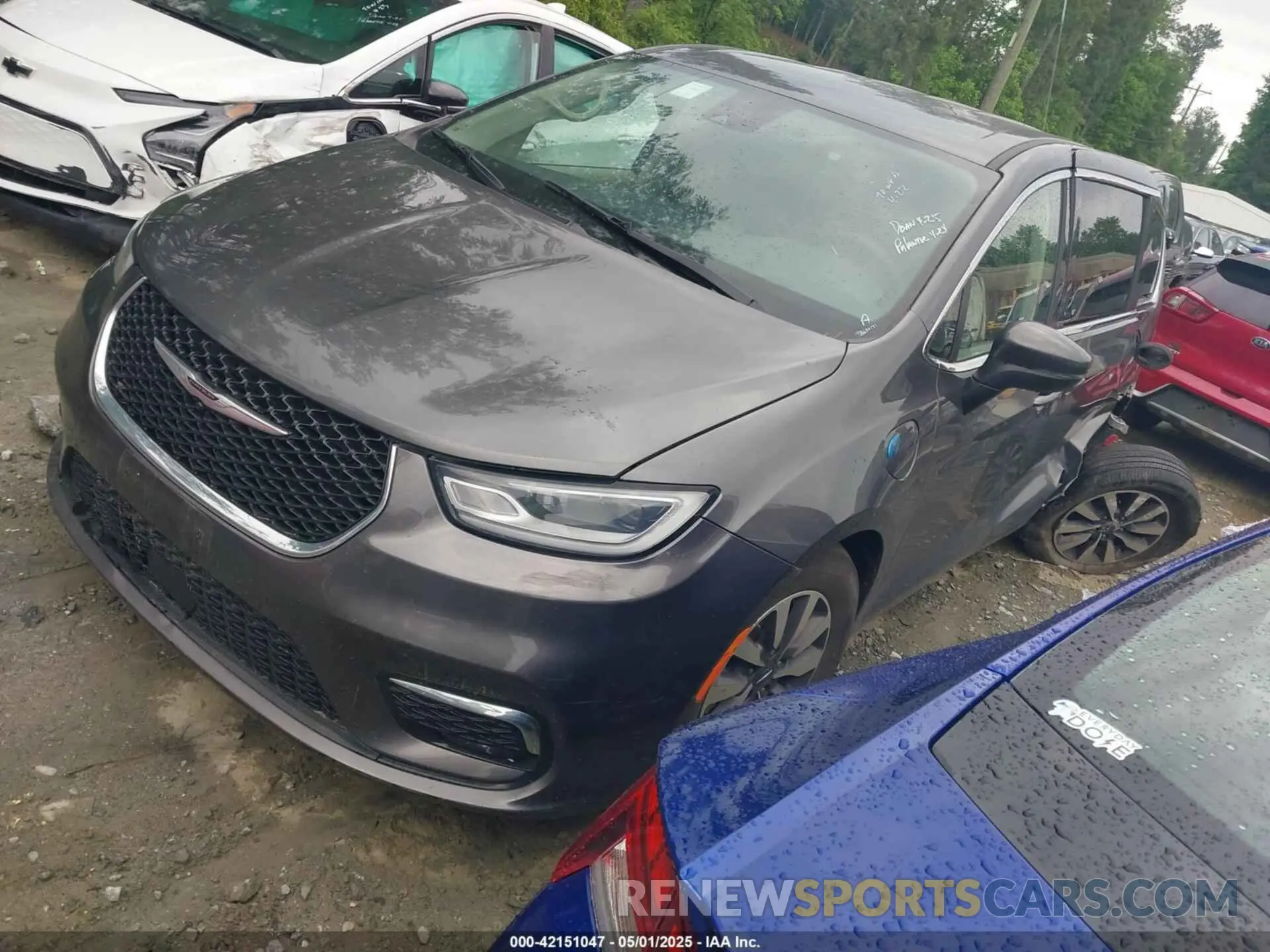 2 Photograph of a damaged car 2C4RC1L72PR540902 CHRYSLER PACIFICA HYBRID 2023