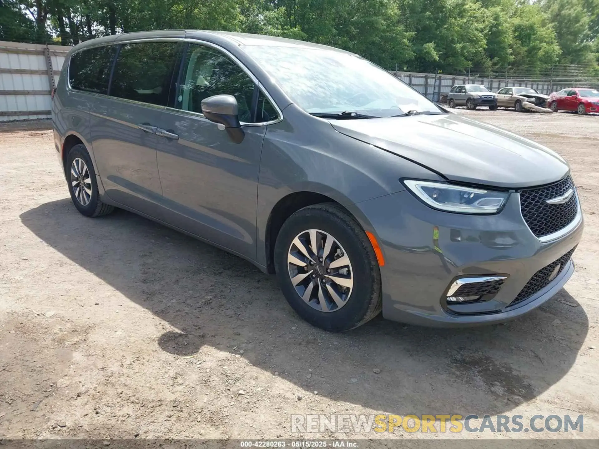 1 Photograph of a damaged car 2C4RC1L73PR522988 CHRYSLER PACIFICA HYBRID 2023