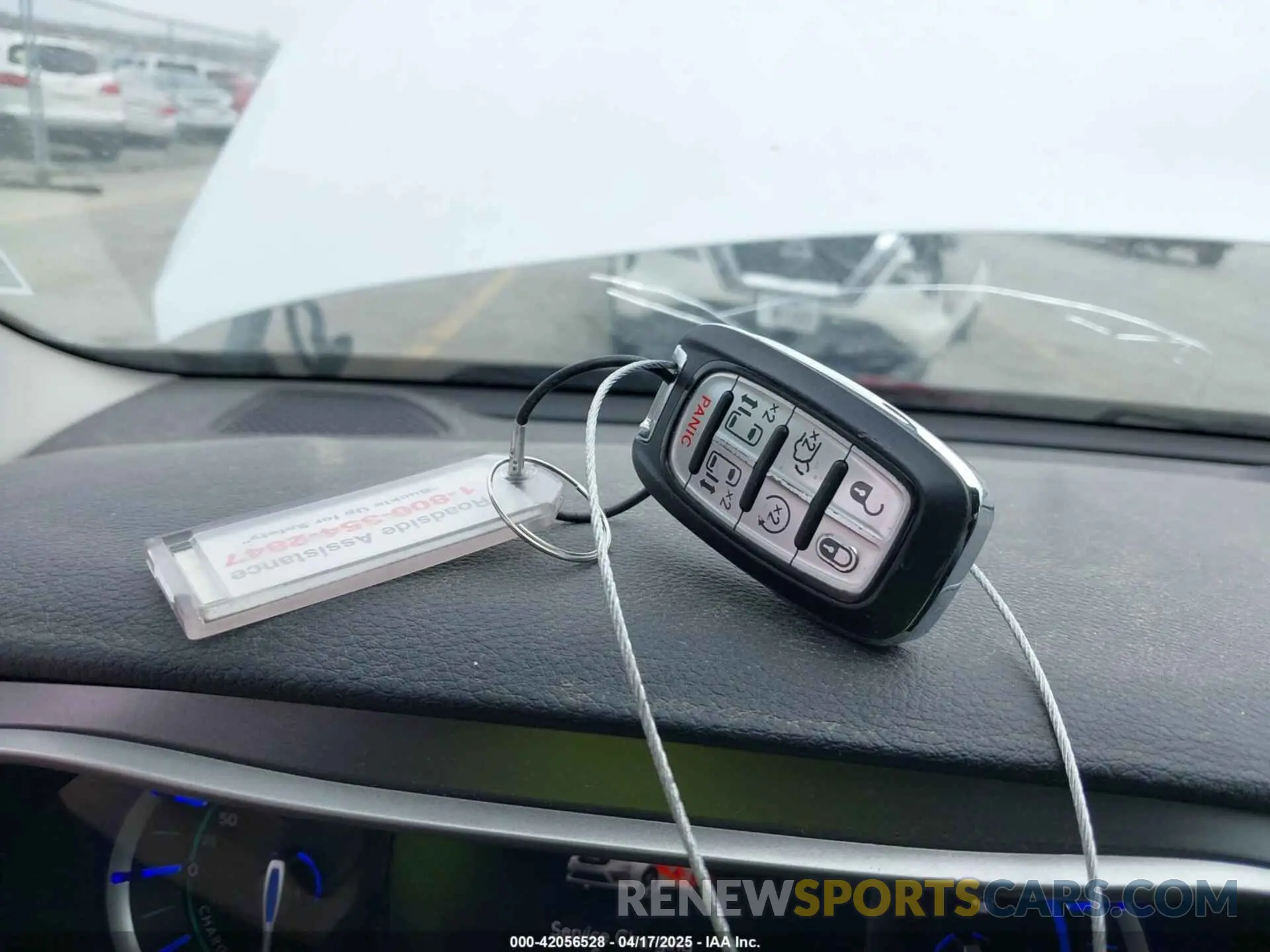 11 Фотография поврежденного автомобиля 2C4RC1L74PR540870 CHRYSLER PACIFICA HYBRID 2023