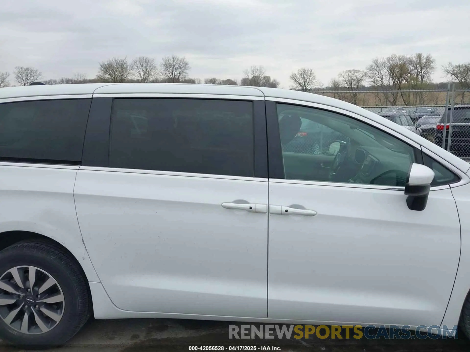 14 Фотография поврежденного автомобиля 2C4RC1L74PR540870 CHRYSLER PACIFICA HYBRID 2023