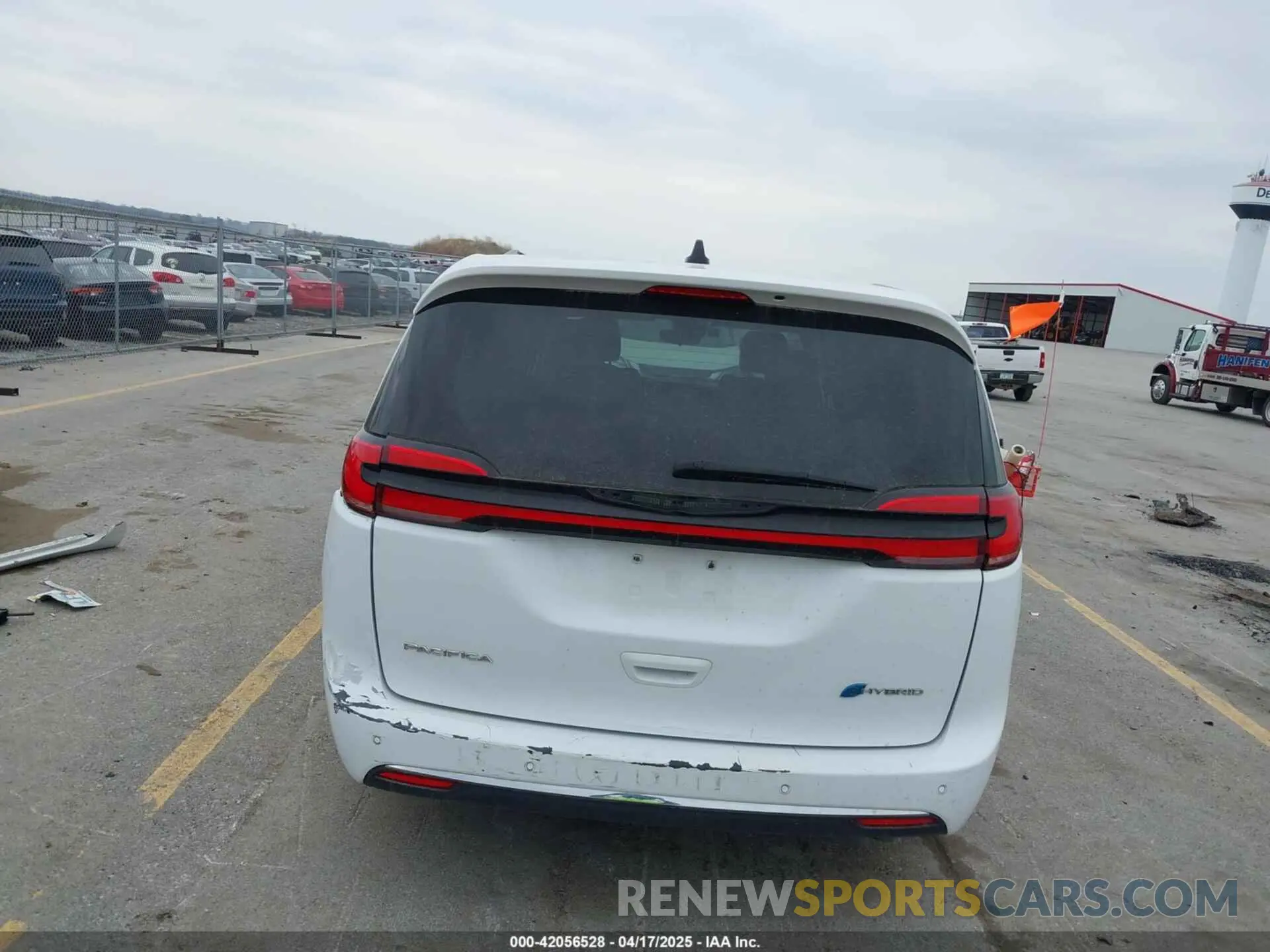 19 Фотография поврежденного автомобиля 2C4RC1L74PR540870 CHRYSLER PACIFICA HYBRID 2023