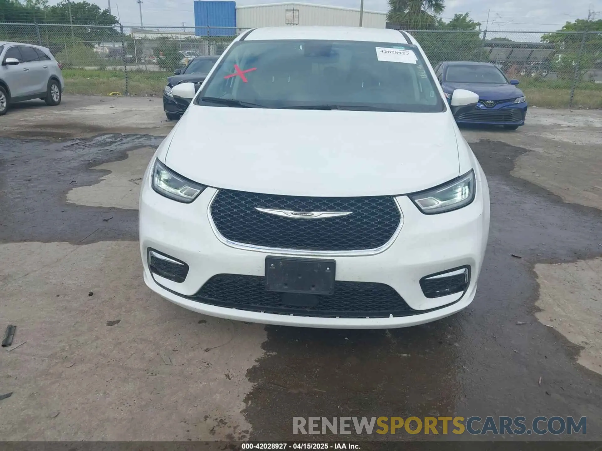 6 Фотография поврежденного автомобиля 2C4RC1L74PR541551 CHRYSLER PACIFICA HYBRID 2023