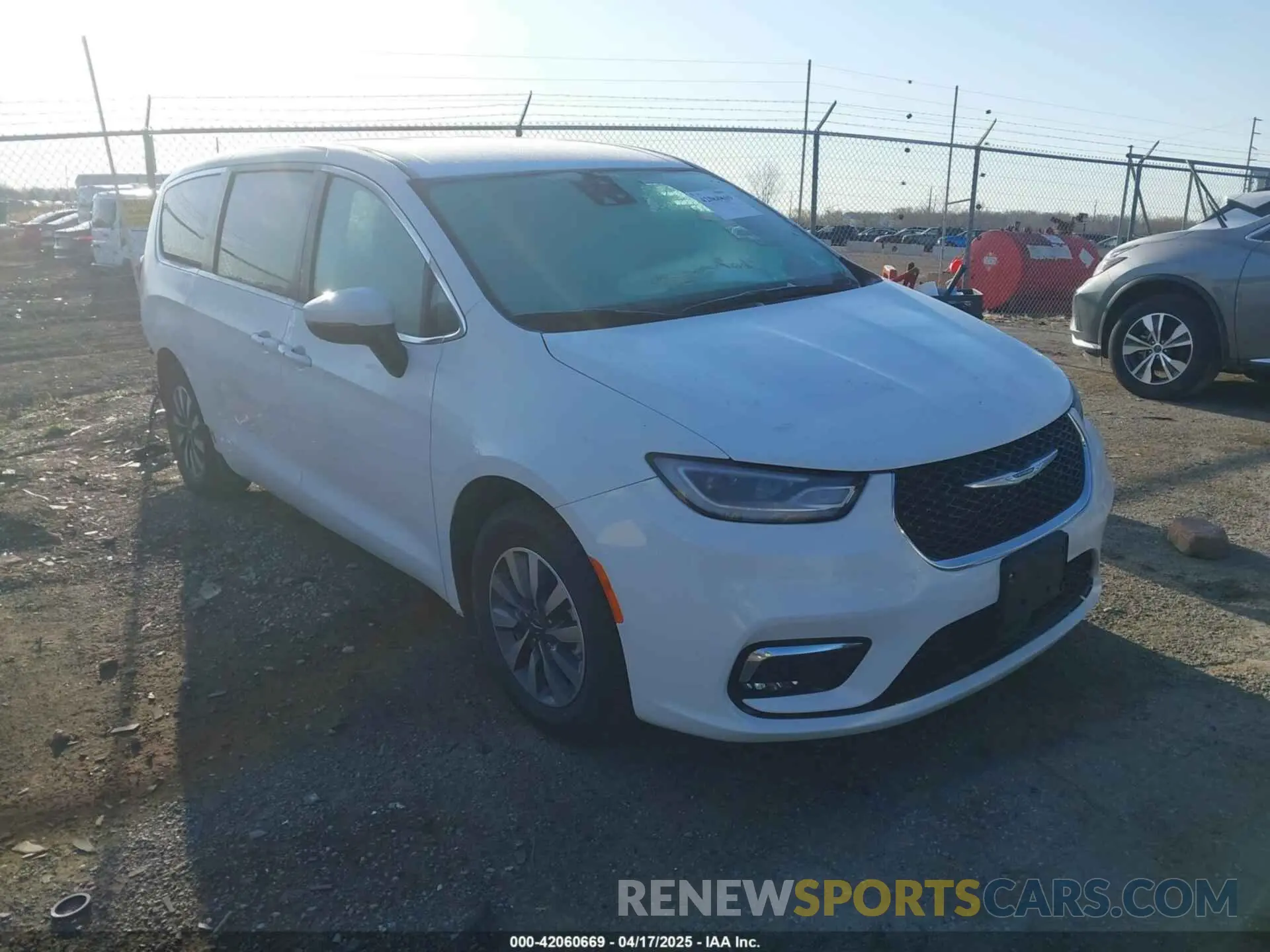 1 Photograph of a damaged car 2C4RC1L74PR562240 CHRYSLER PACIFICA HYBRID 2023