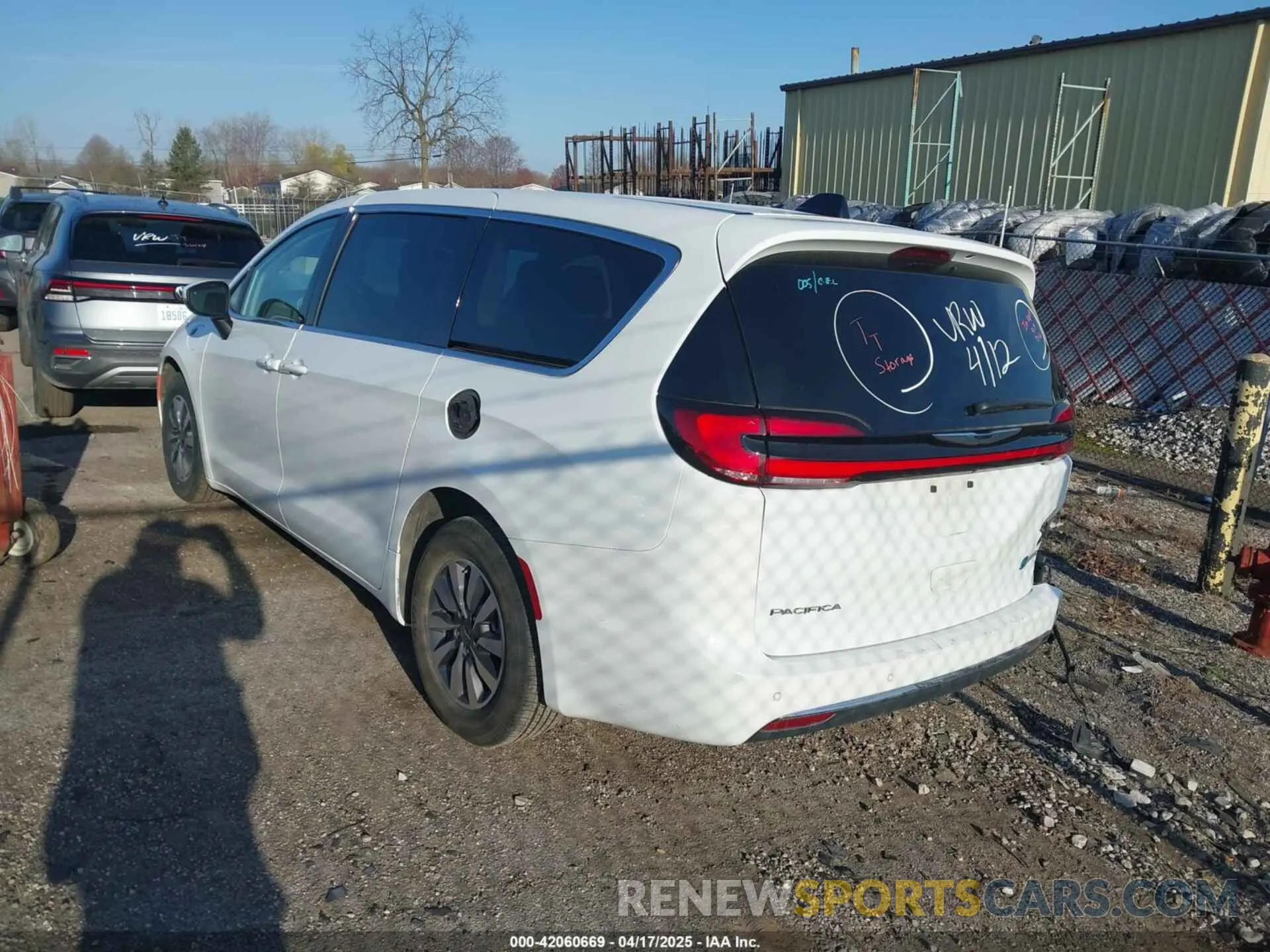 3 Photograph of a damaged car 2C4RC1L74PR562240 CHRYSLER PACIFICA HYBRID 2023