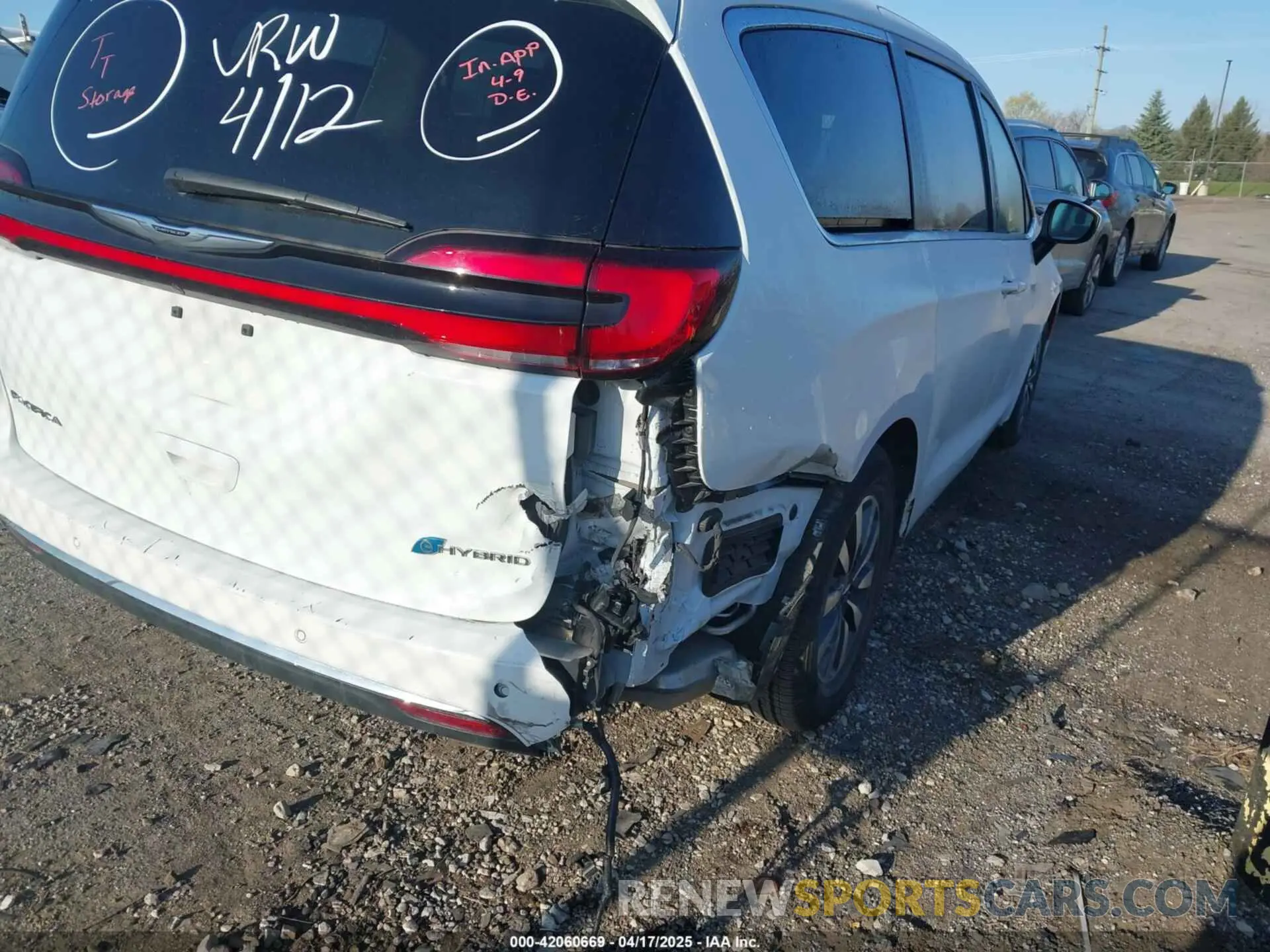 6 Photograph of a damaged car 2C4RC1L74PR562240 CHRYSLER PACIFICA HYBRID 2023
