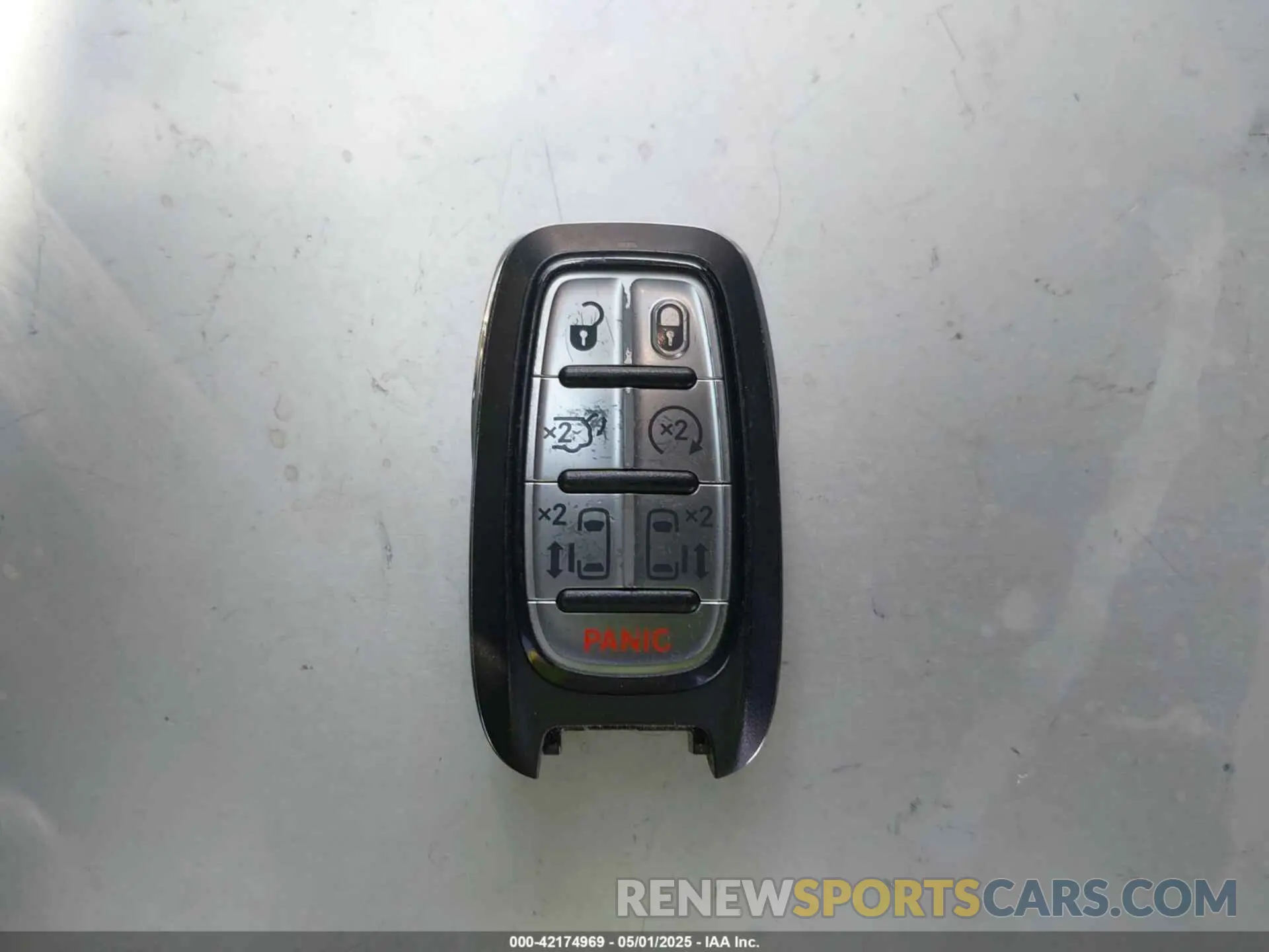 11 Фотография поврежденного автомобиля 2C4RC1L74PR593522 CHRYSLER PACIFICA HYBRID 2023
