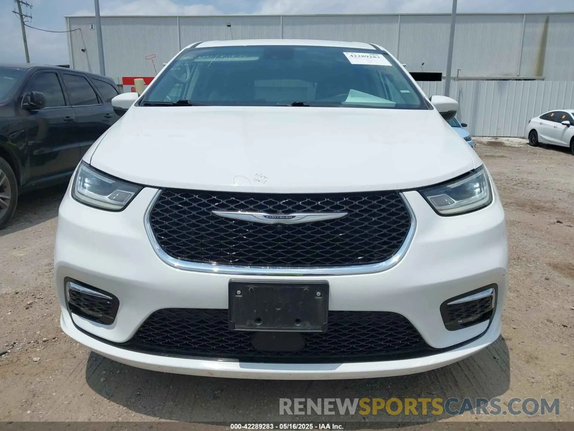 12 Фотография поврежденного автомобиля 2C4RC1L76PR618422 CHRYSLER PACIFICA HYBRID 2023