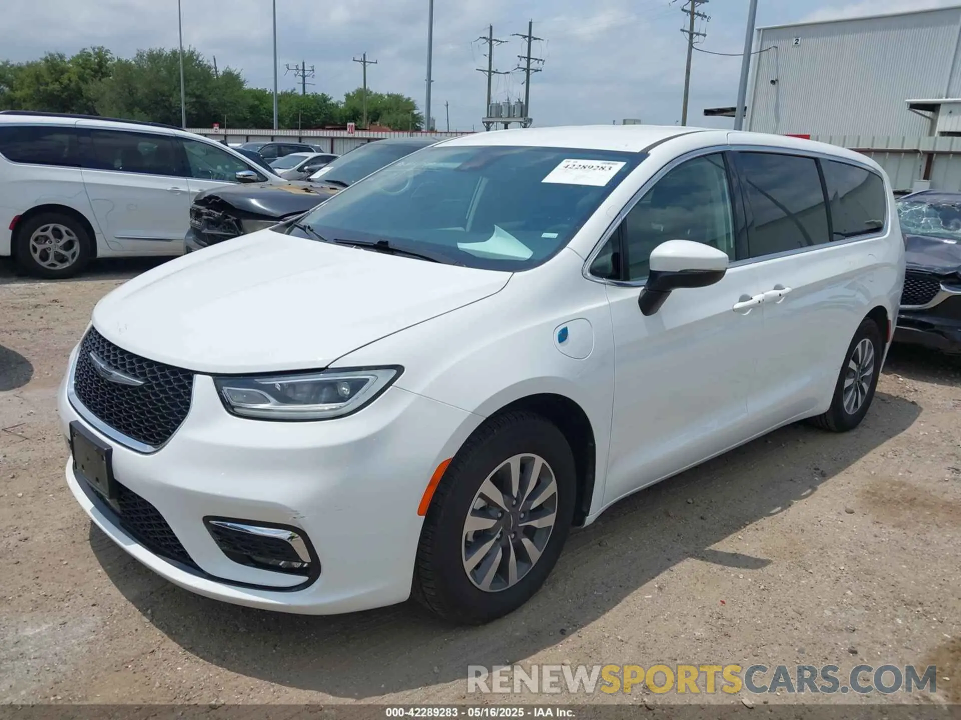 2 Фотография поврежденного автомобиля 2C4RC1L76PR618422 CHRYSLER PACIFICA HYBRID 2023