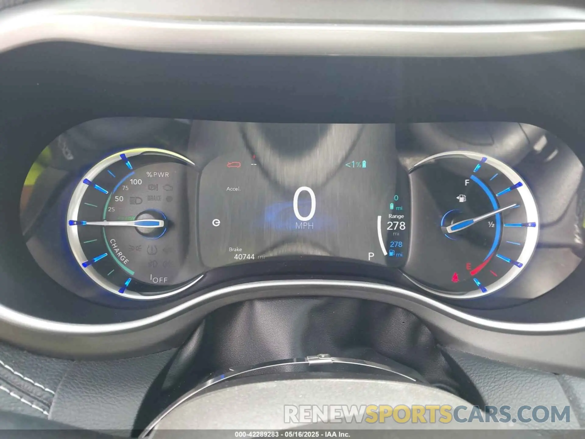 7 Фотография поврежденного автомобиля 2C4RC1L76PR618422 CHRYSLER PACIFICA HYBRID 2023