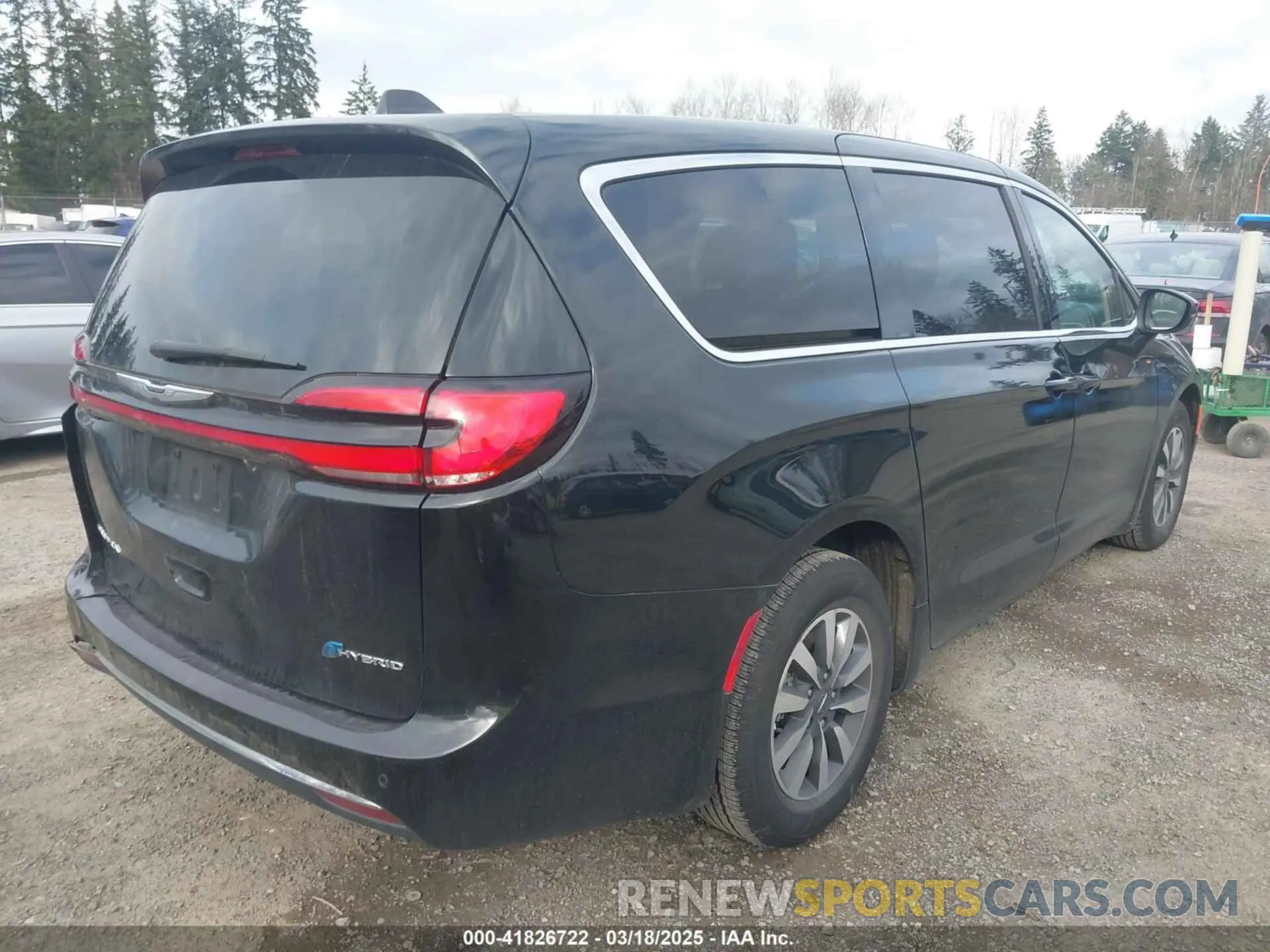 4 Фотография поврежденного автомобиля 2C4RC1L77PR631079 CHRYSLER PACIFICA HYBRID 2023