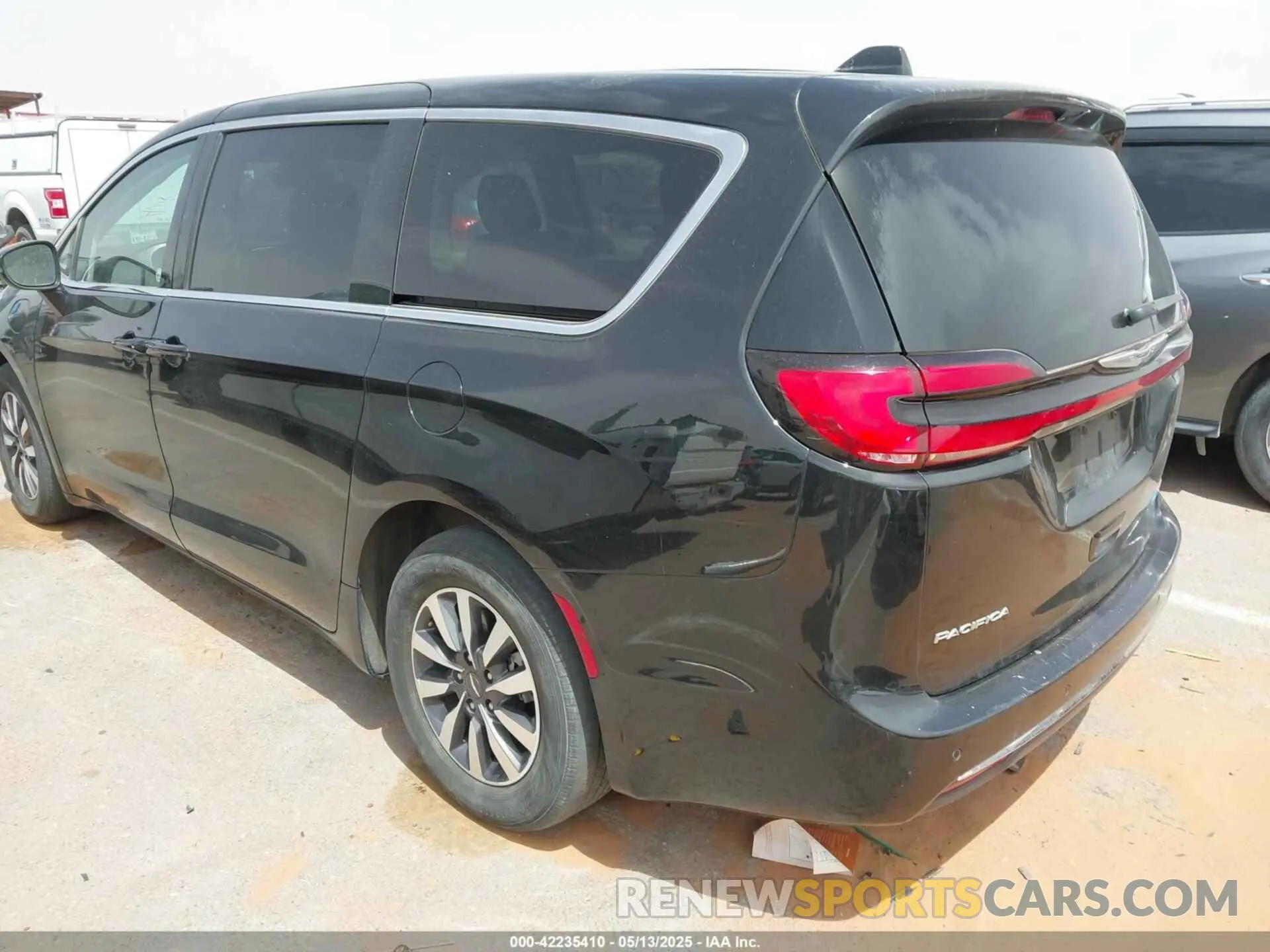 3 Photograph of a damaged car 2C4RC1L78PR551371 CHRYSLER PACIFICA HYBRID 2023