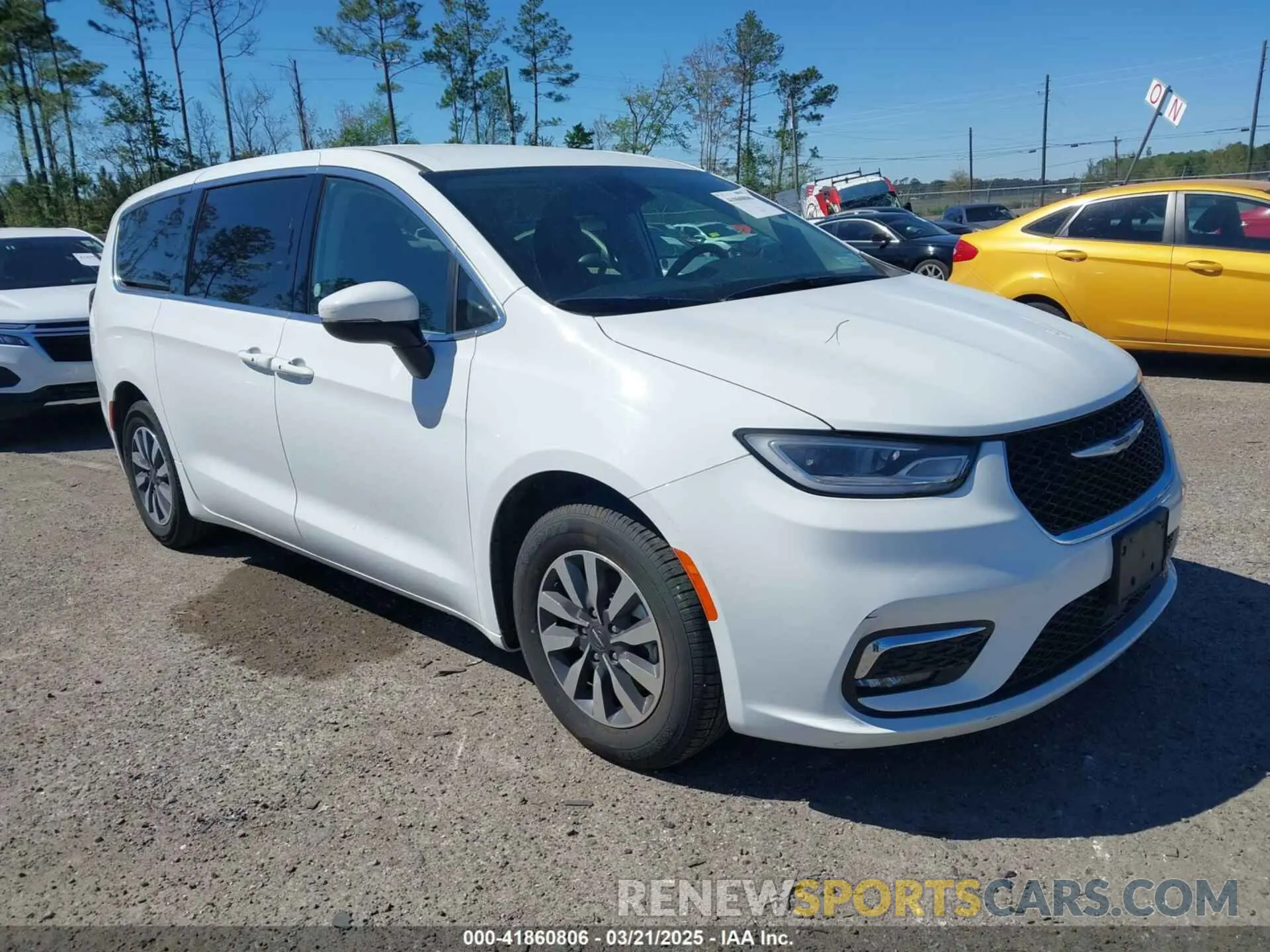 1 Photograph of a damaged car 2C4RC1L7XPR541005 CHRYSLER PACIFICA HYBRID 2023