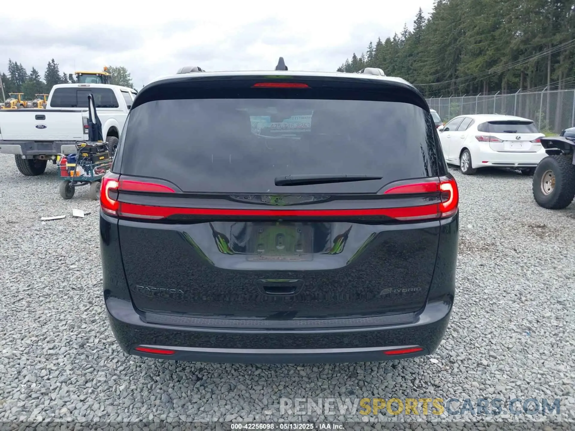 15 Photograph of a damaged car 2C4RC1L7XPR589068 CHRYSLER PACIFICA HYBRID 2023